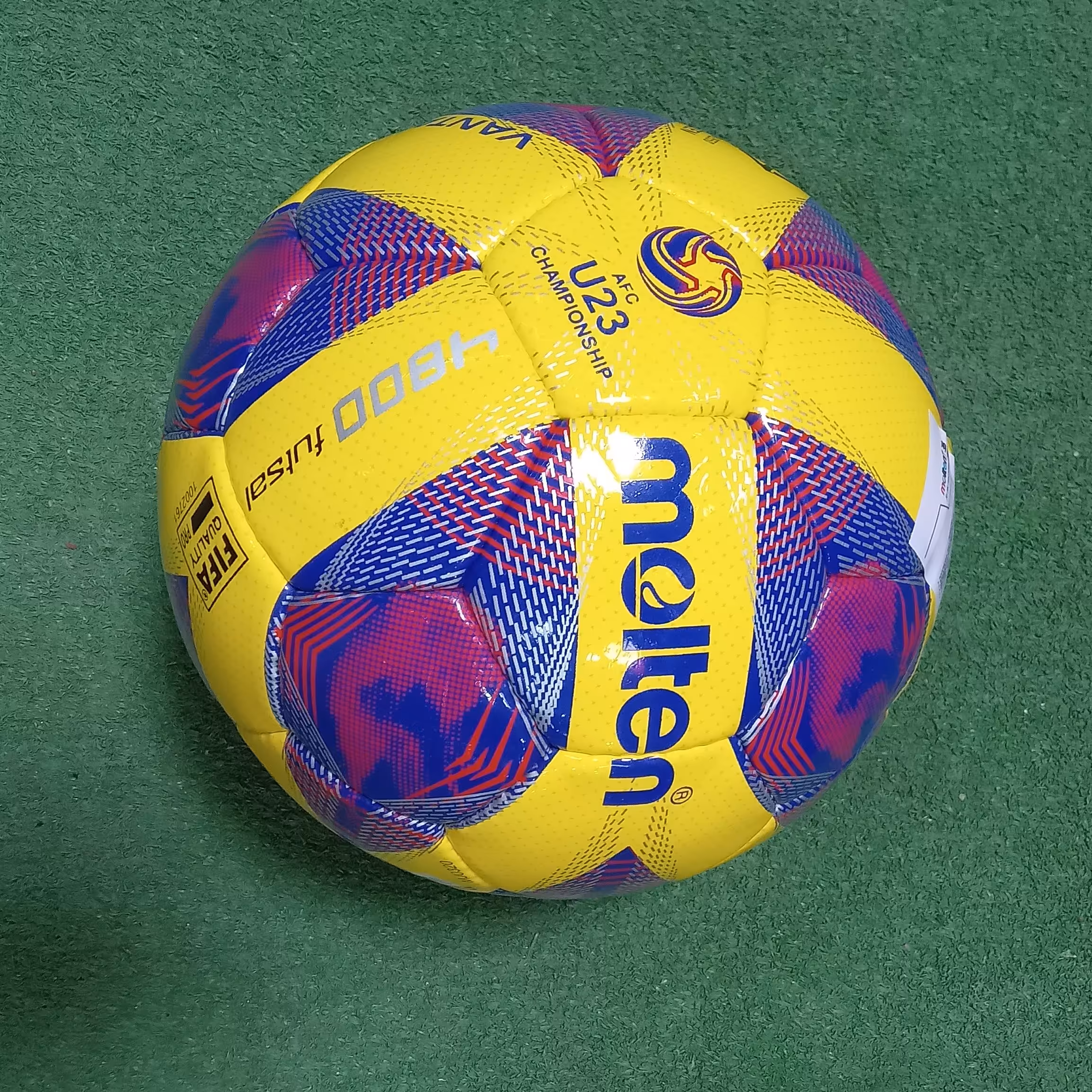 توپ مولتن  اورجینال   مناسب انواع سالن های فوتسال درجه یک قیمت مناسب