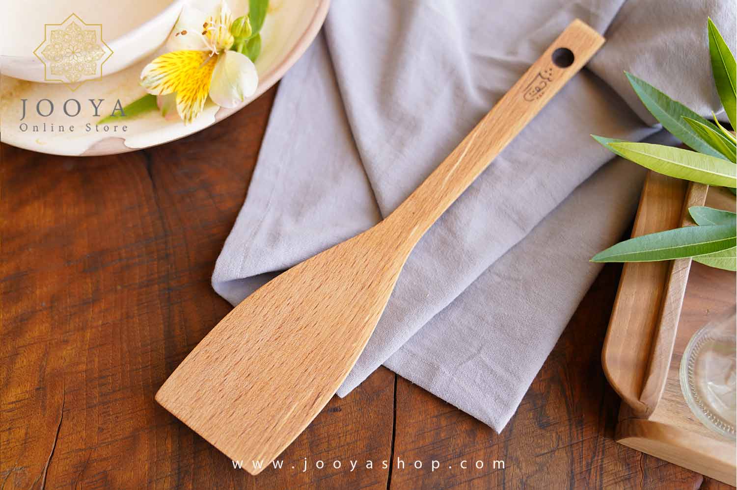 کفگیر چوبی لب کج