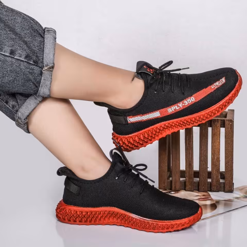 کتونی جورابی اسکیچرز سایز 37 تا 40 رنگ مشکی و طوسی