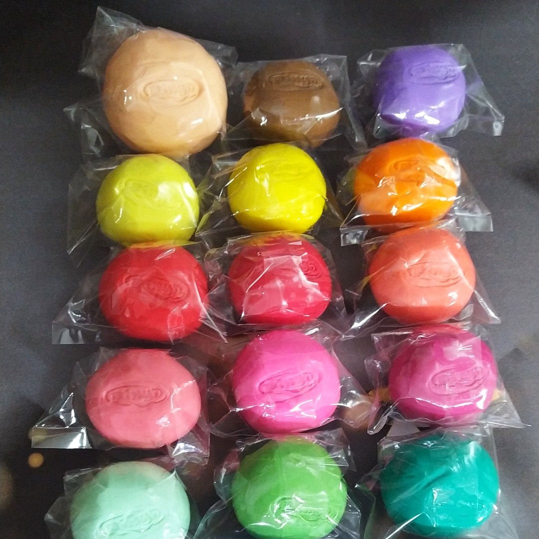 خمیر ایتالیایی پک 19 رنگ جمعا 1کیلو هواخشک