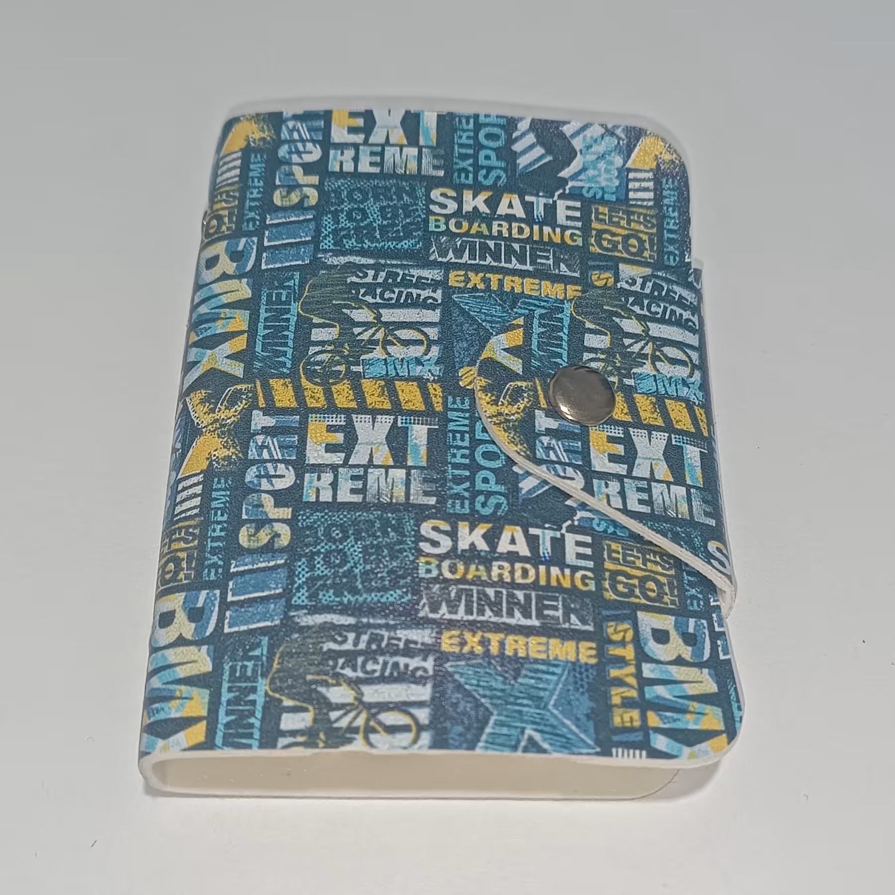 جاکارتی اسپورت دکمه پرسی شانزده عددی طرح نه