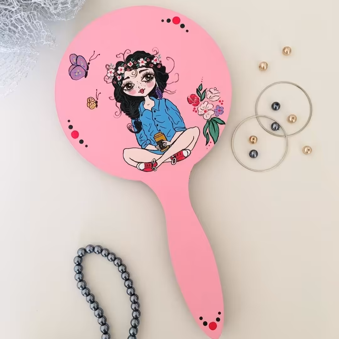 آینه دستی چوبی طرح دختر فانتزی 