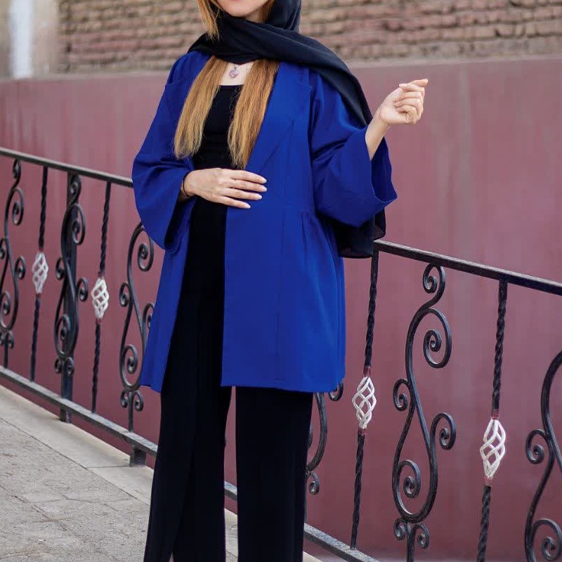 مانتو کرپ در رنگ های شاد مناسب فصل بهار و تابستان