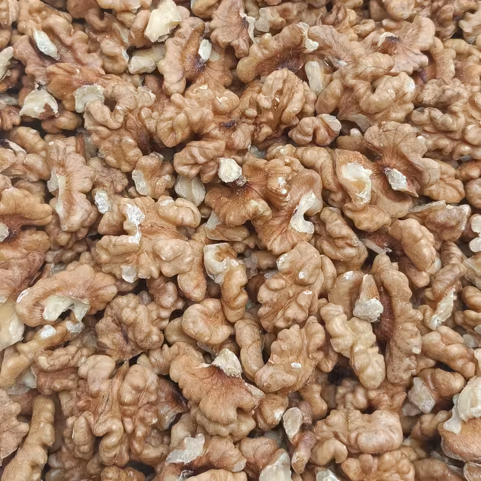 مغز گردو سفید ایرانی تازه شکن پرچرب و عالی نیم کیلویی آجیل و خشکبار مهران