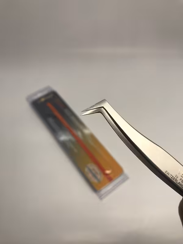 پنس سرکج نقره ای وتوس مخصوص کاشت مژه والیوم - VETUS