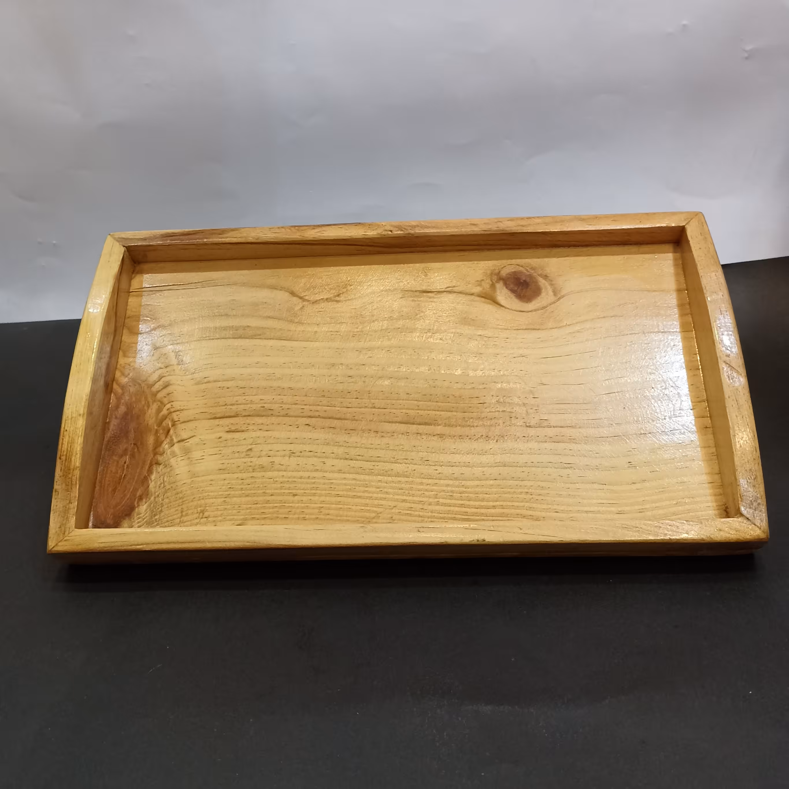 سینی قهوه خوری  سایز 17 در 30  کاملا ضد آب در رنگ روش و تیره 