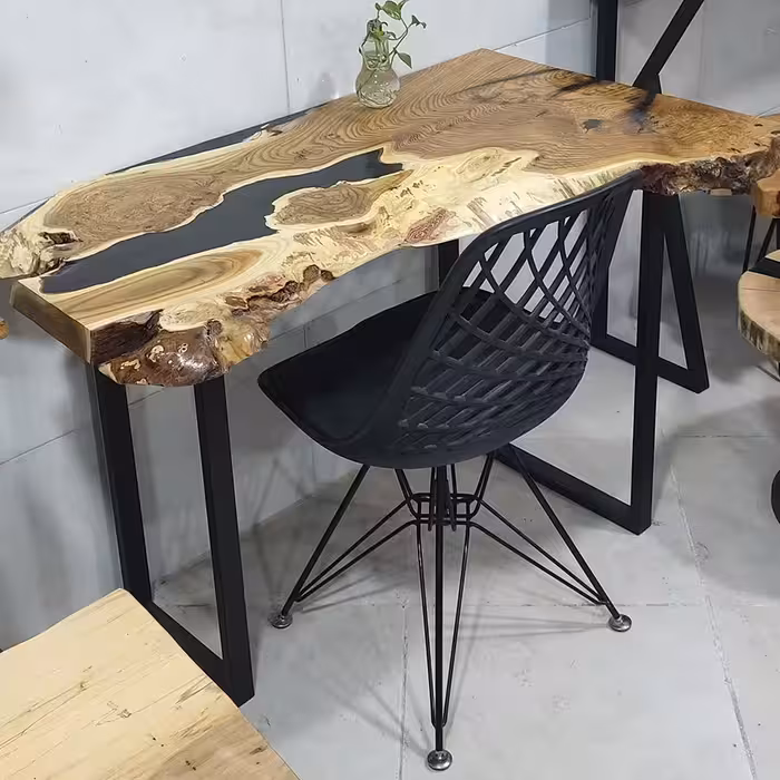 میز تحریر و کار  روستیک از چوب سنجد و رزین با پایه فلزی