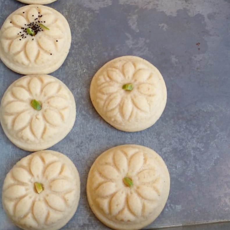 شیرینی خانگی برنجی