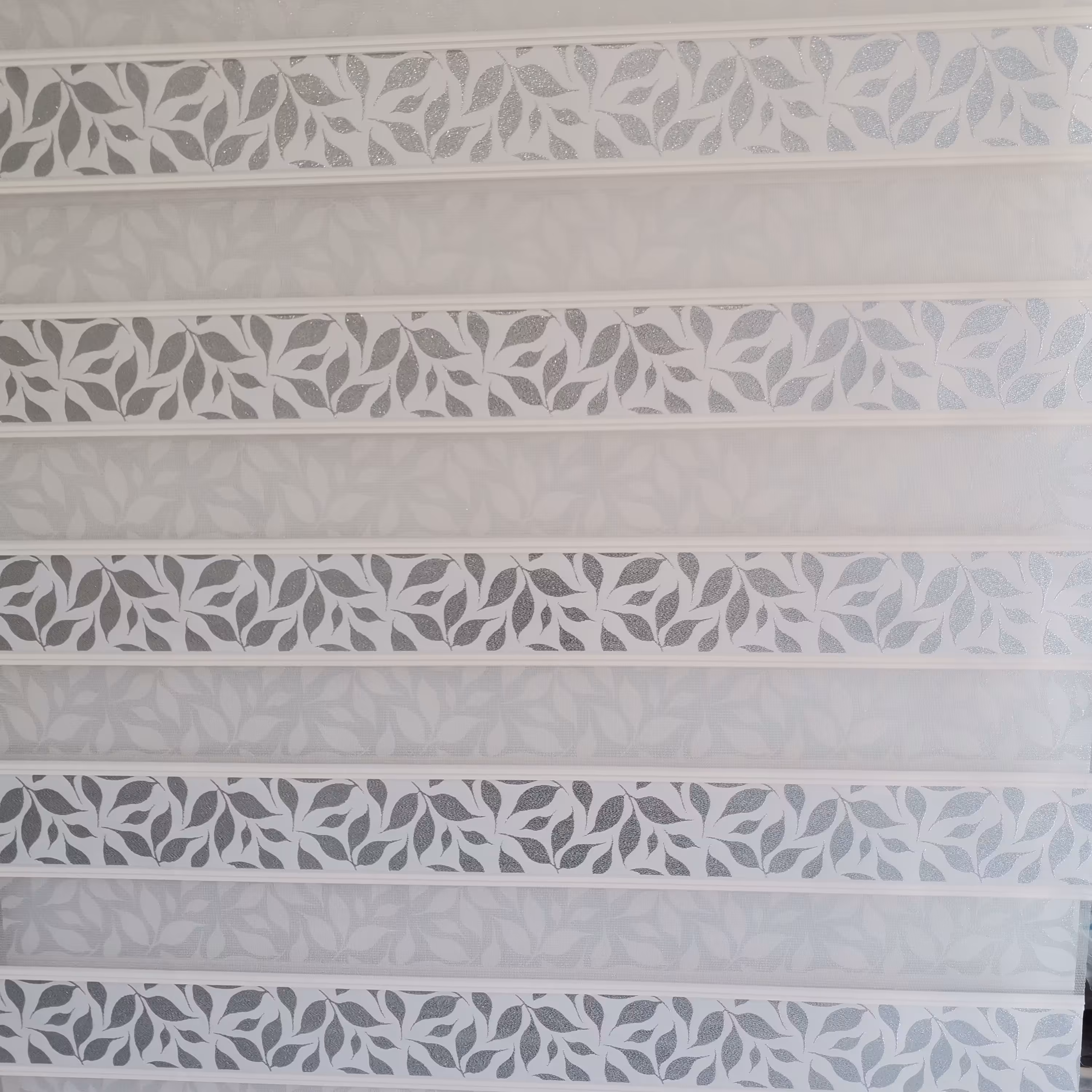 پرده زبرا گلبرگ شاین عرض 115 ارتفاع 150 