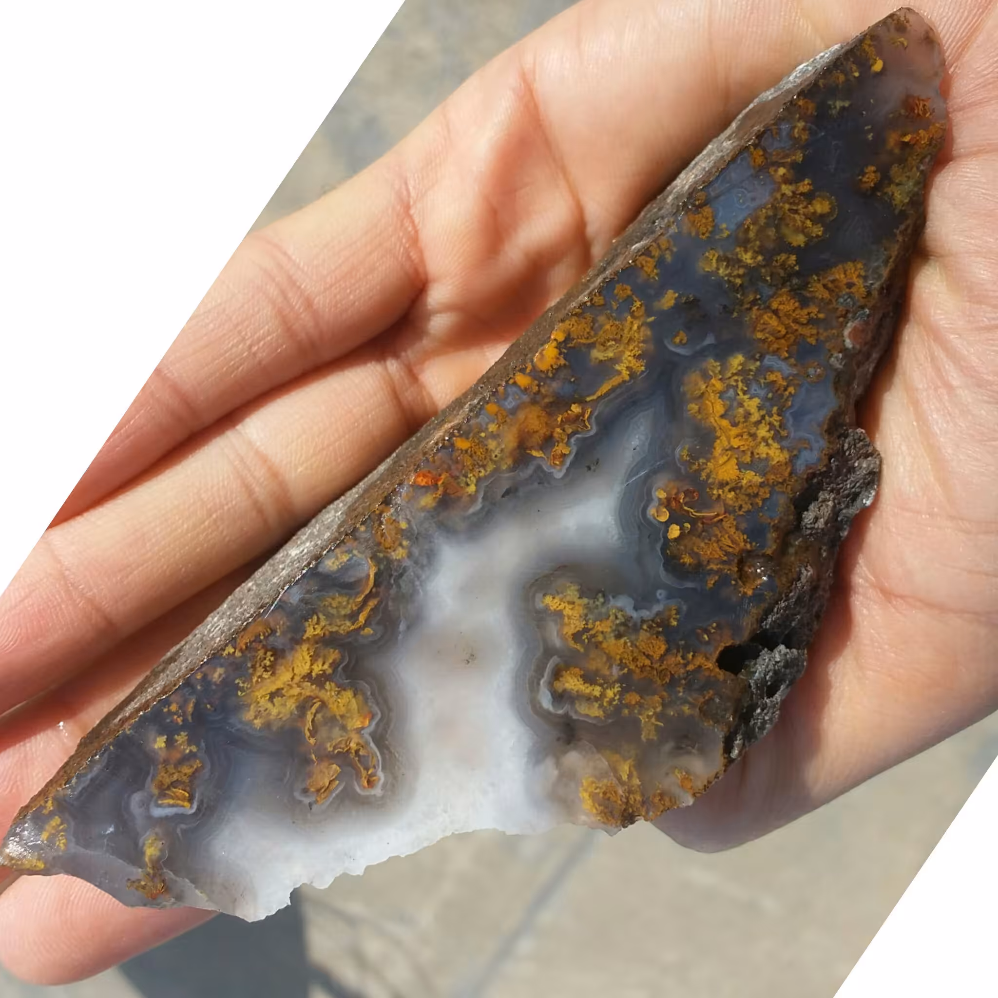 اسلایس سنگ راف عقیق شجر دریایی بینظییر شاهکار خلقت دیدنی کاملا طبیعی
تابلو نقاشی طبیعی با قابلیت ساخت چندین نگین قیمتی