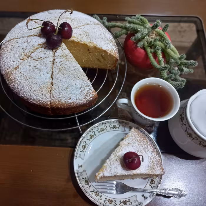 کیک شیری با وانیل بسیار خوش طعم و خوش بافت 600 گرمی (پس کرایه)