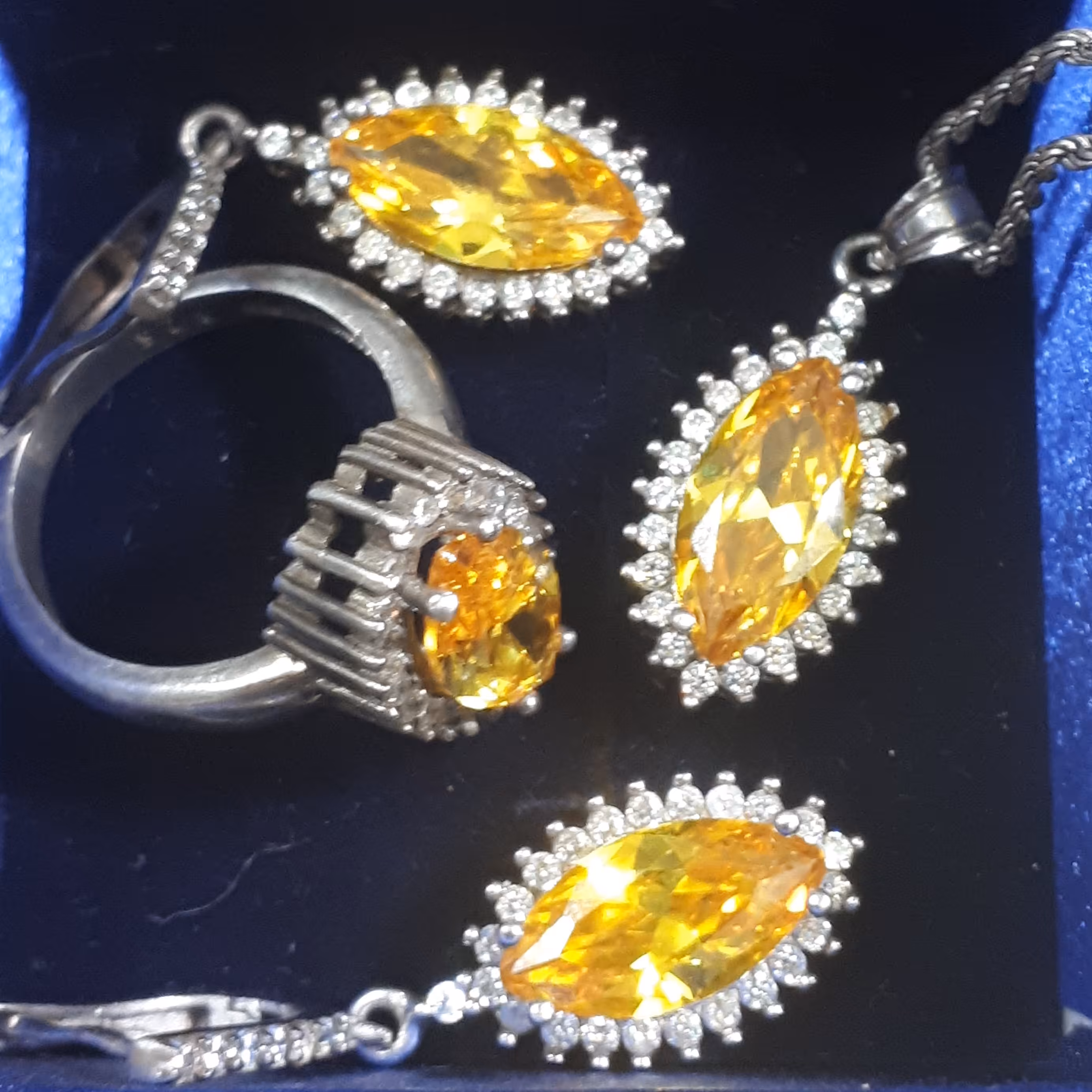 ست نقره و سنگ   💖کد 090