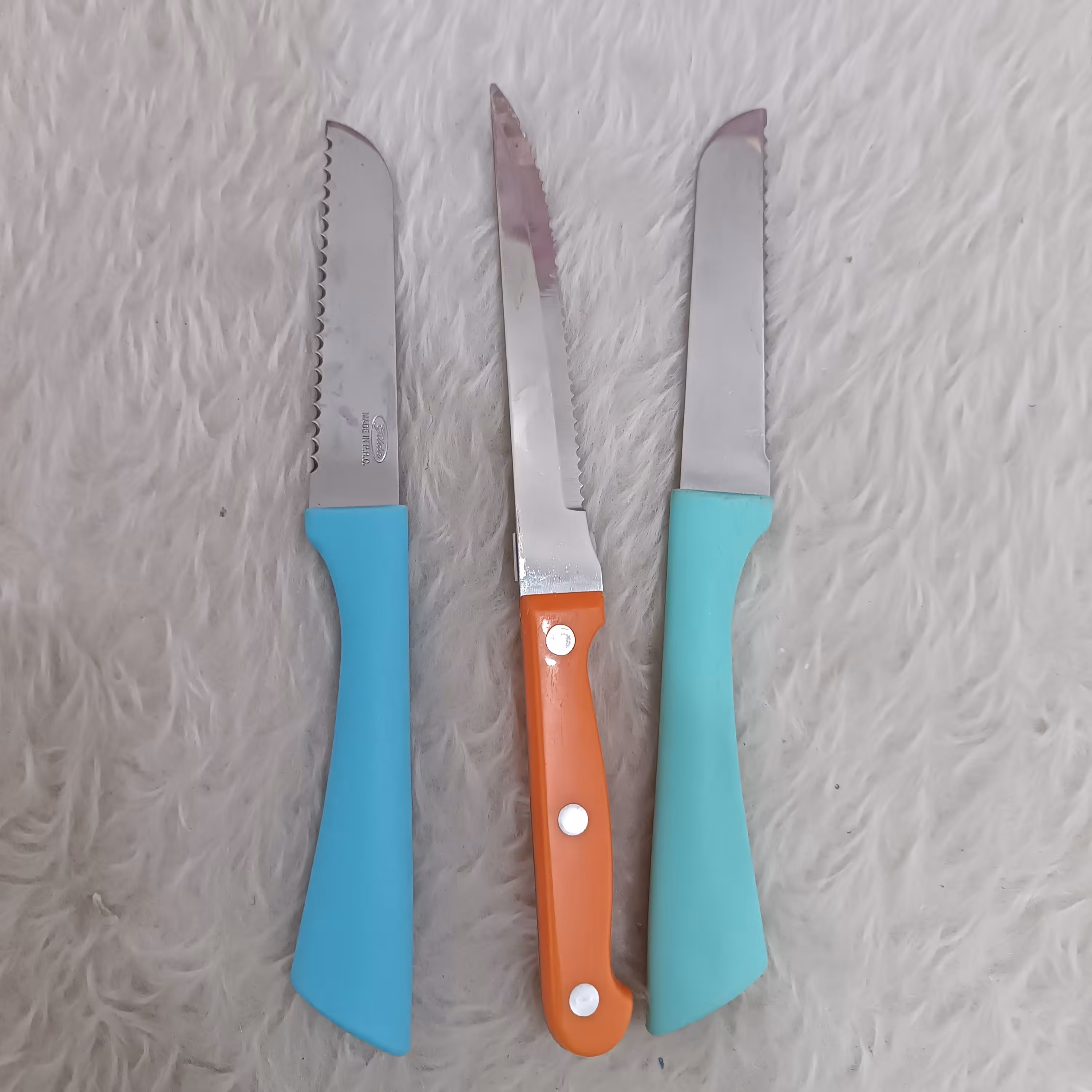 چاقو اره ای بسیار تیز و ساخت چین در دو مدل مختلف 