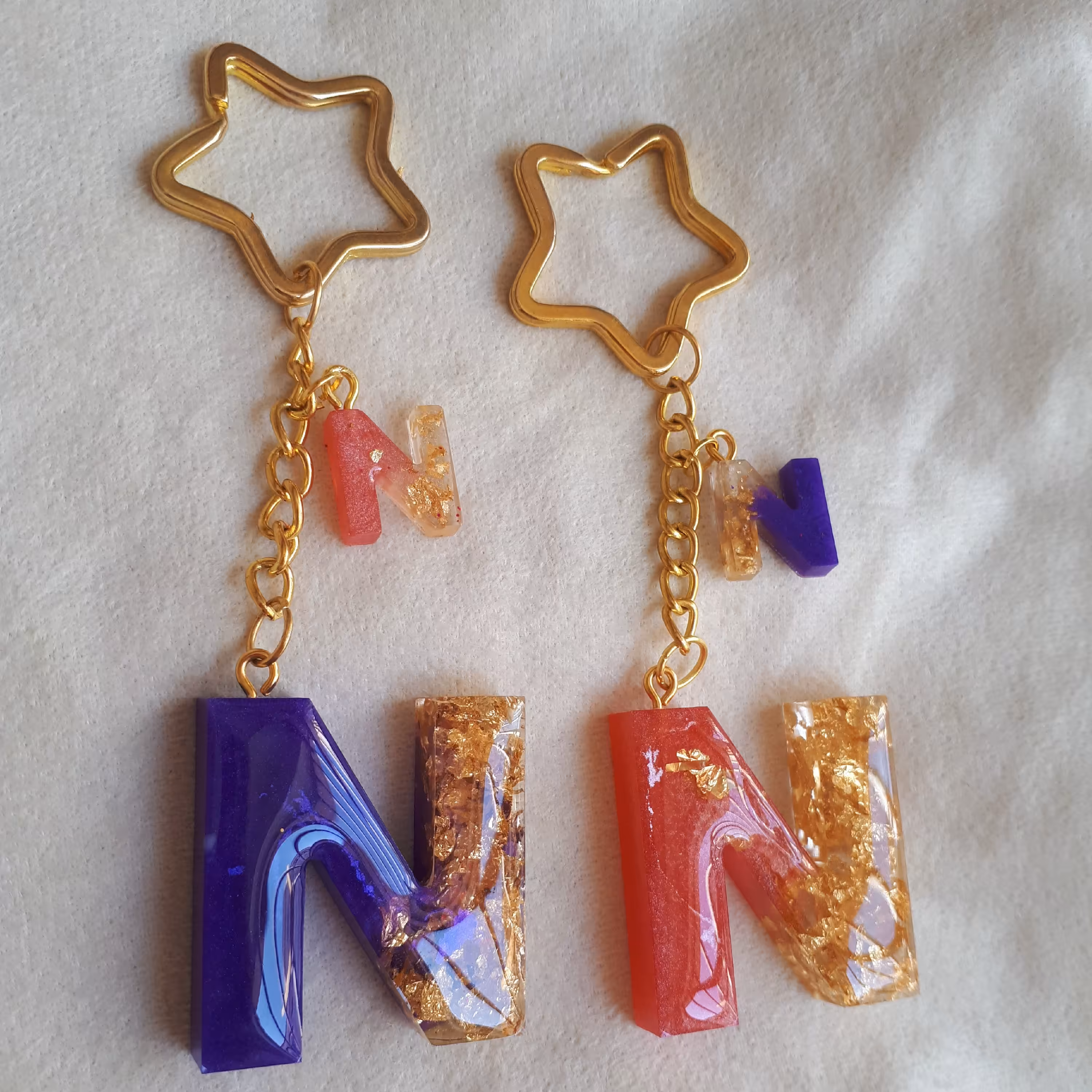 جاکلیدی و سرسوئیچی جاکلیدی حروف رزینی سرکلیدی رزینی اویز کلید جاسوئیچی 