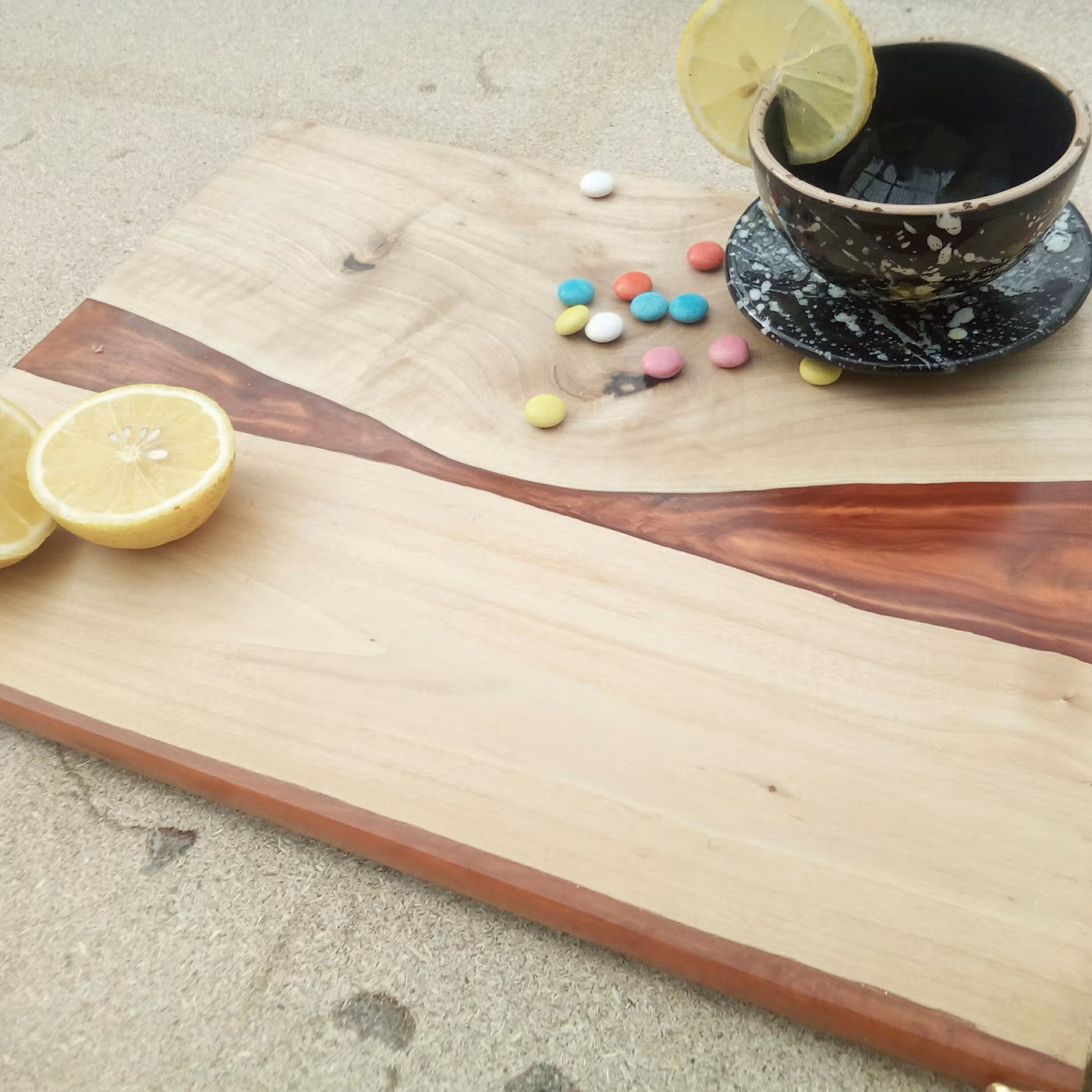 سینی چوب و رزین برنگ پرتقالی صدفی زیبا و چشم نواز مخصوص افراد سخت پسند و با سلیقه