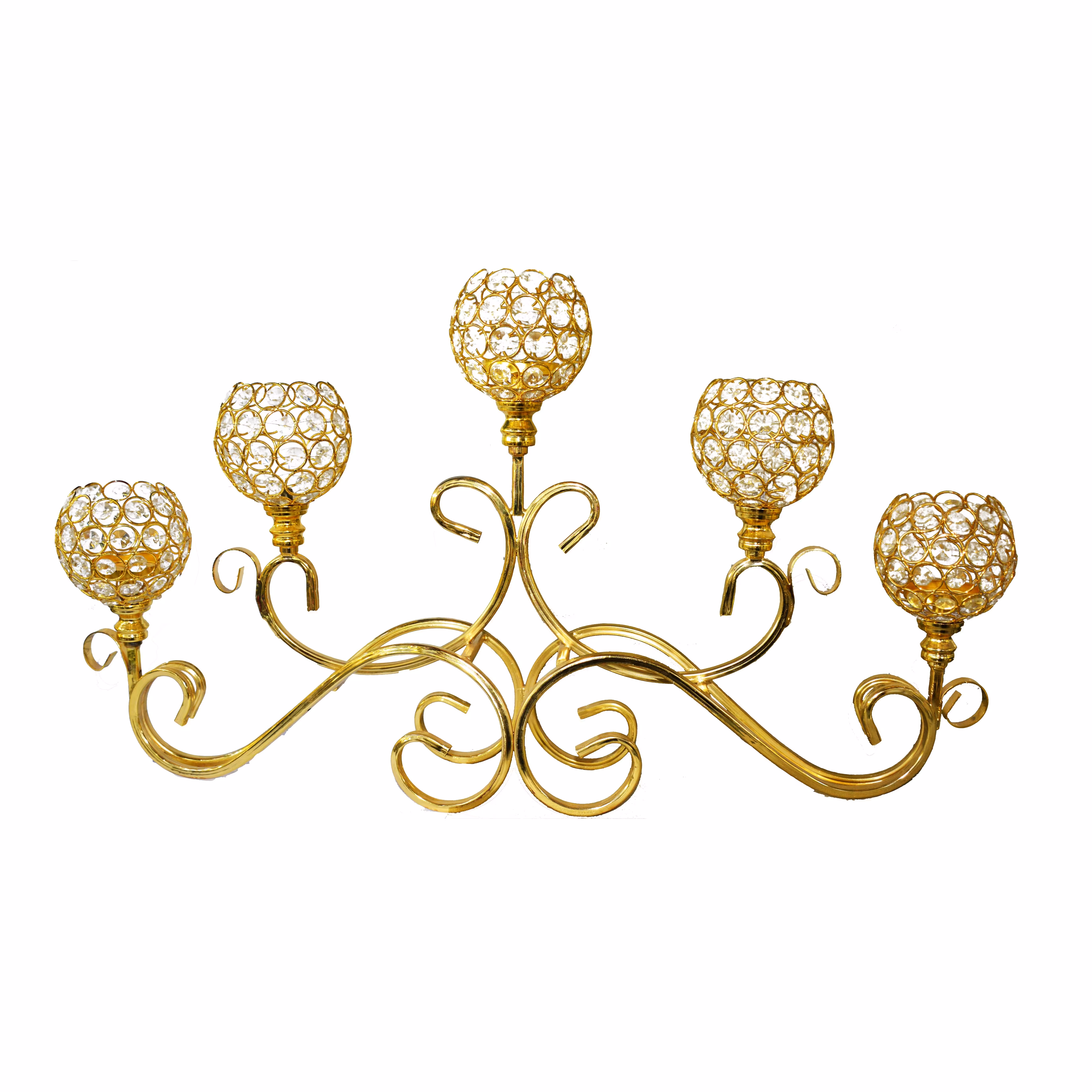 شمعدان پنج شعله نگین دار مدل کالسکه طلایی و نقره ای