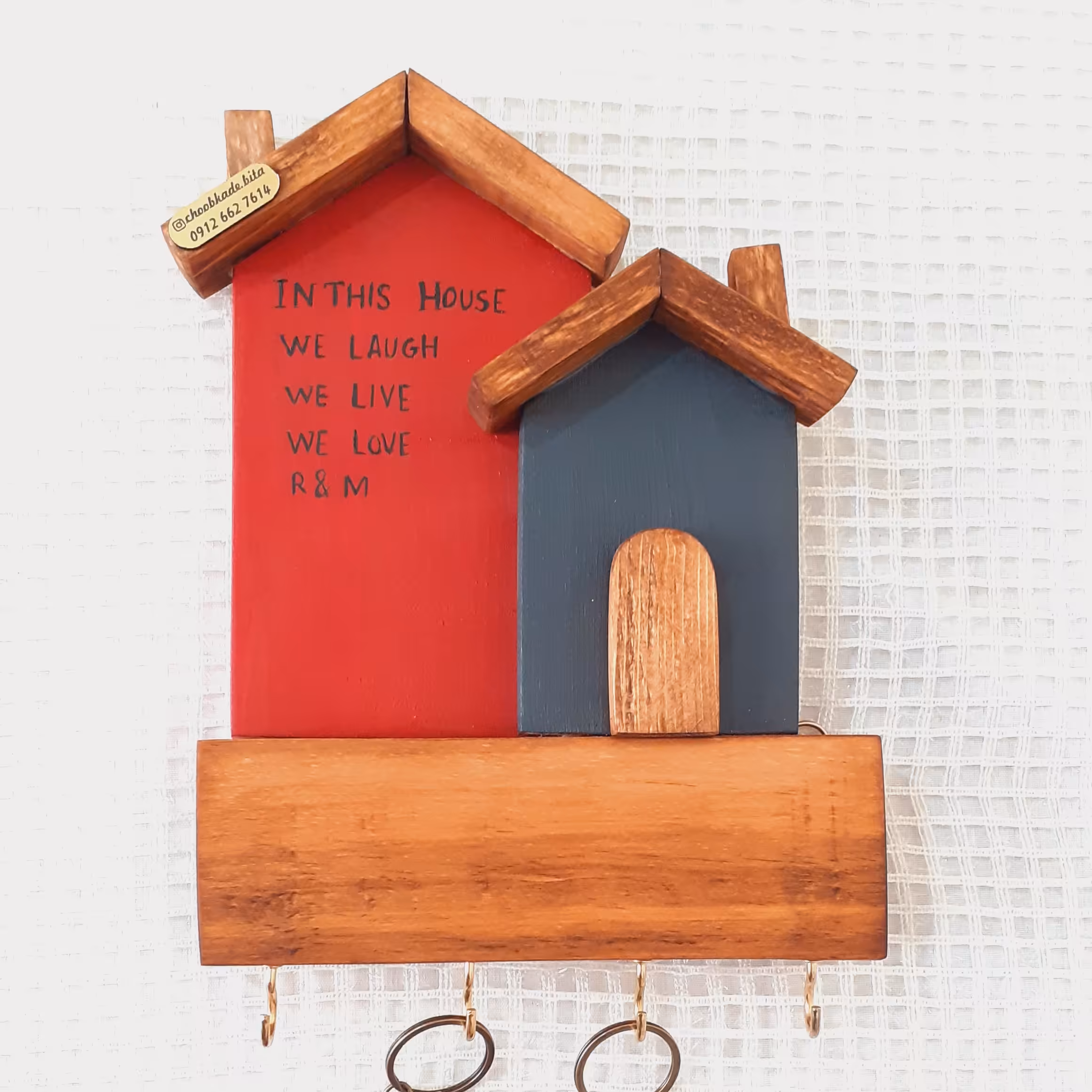 جاکلیدی دیواری چوبی تم قرمز و طوسی 