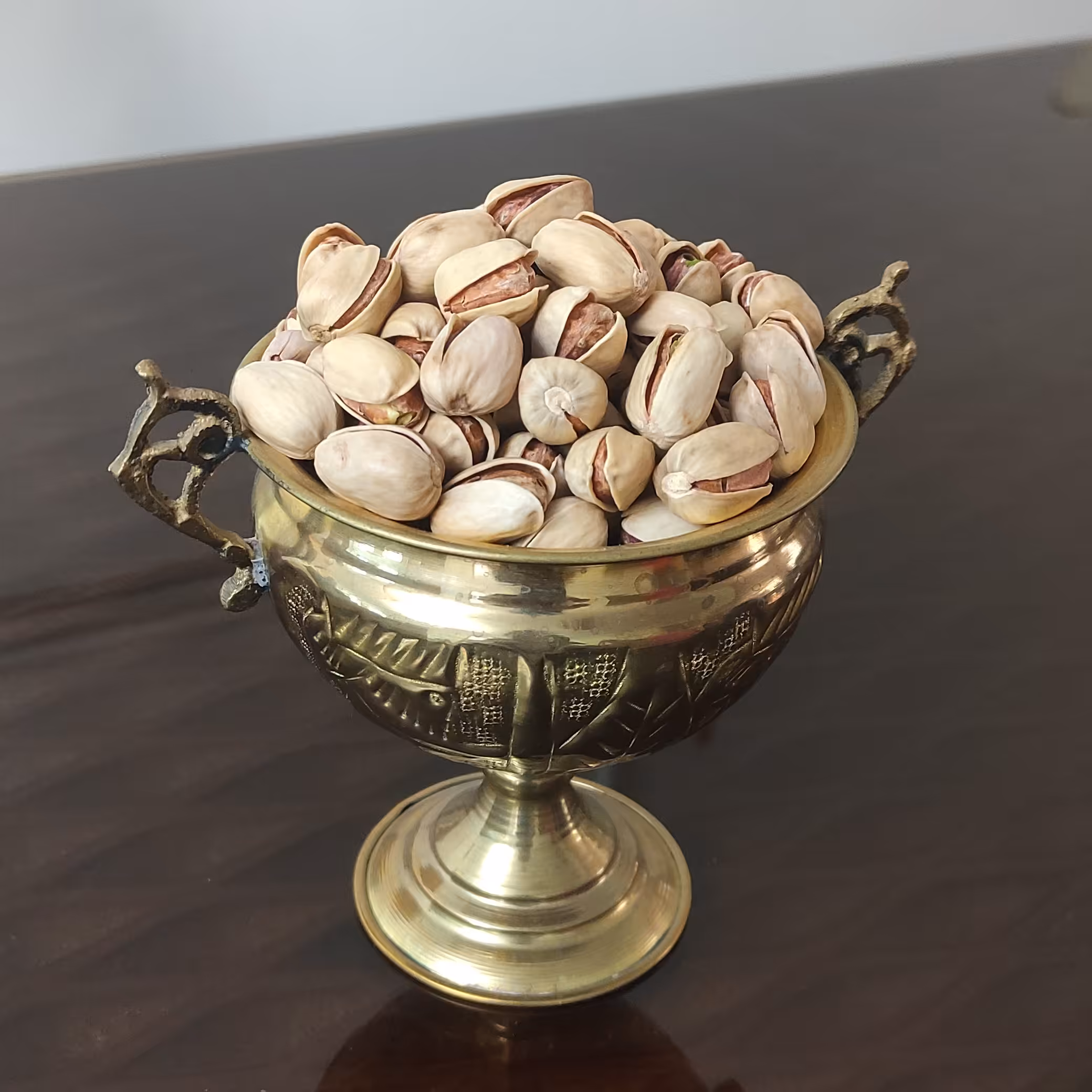 پسته کله قوچی خام درشت و خوش طعم نیم کیلویی