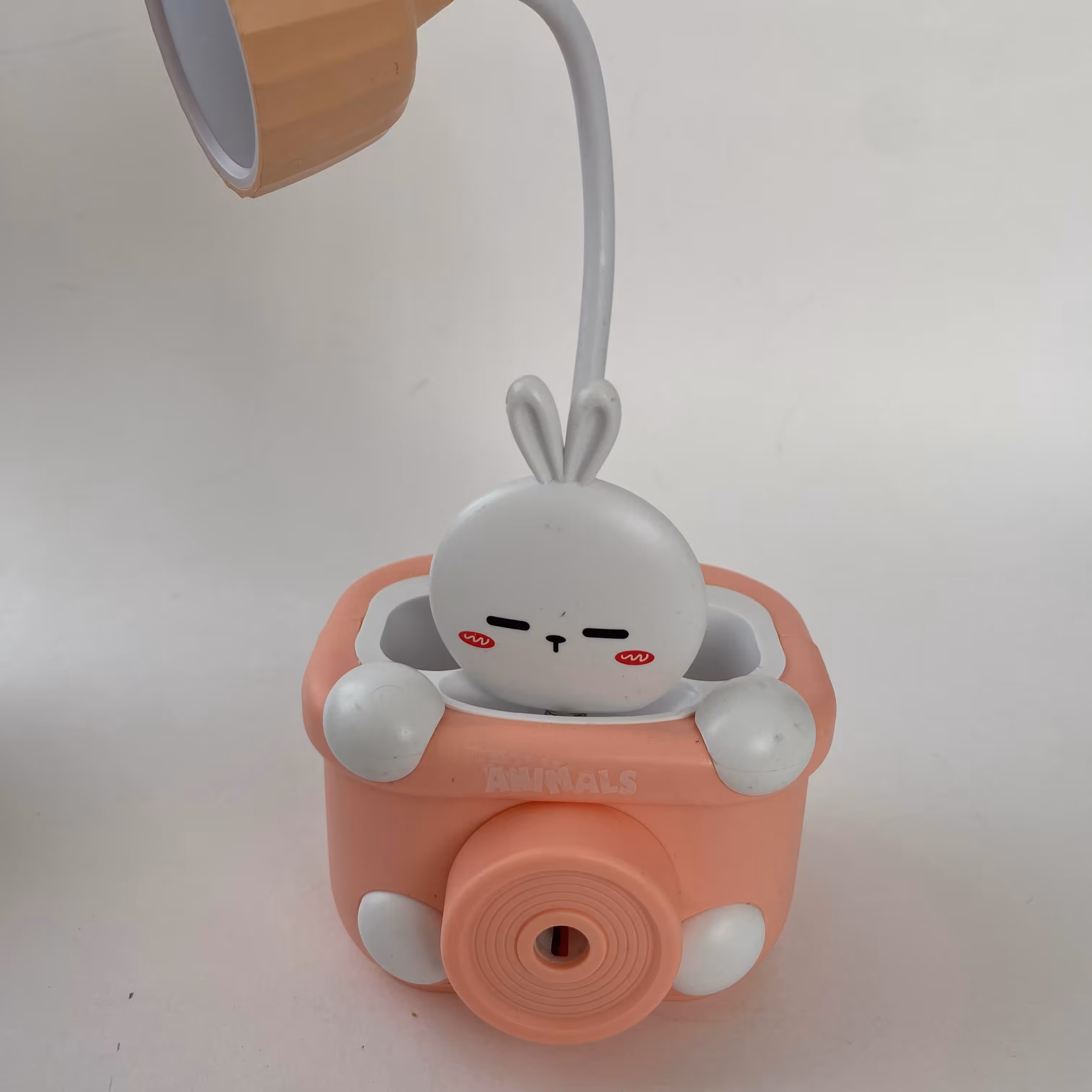 چراغ مطالعه طرح خرگوش و دوربین