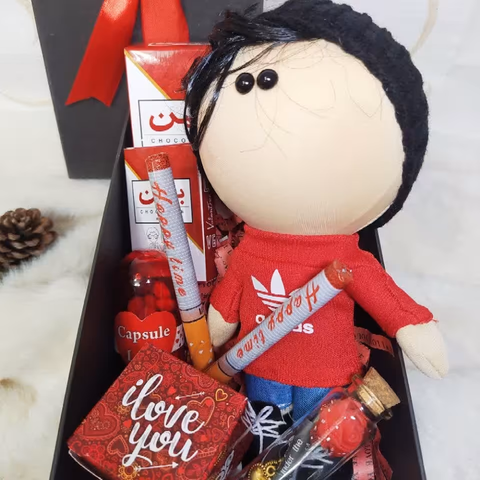 باکس ولنتاین فوقالعاده و جذاب با بالاترین کیفیت اجناس 