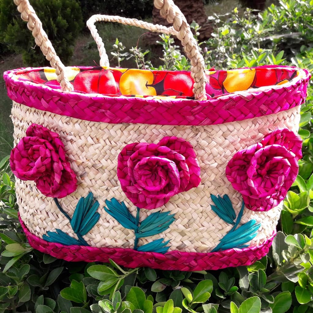 زنبیل حصیری گل برجسته با آستر پارچه ای