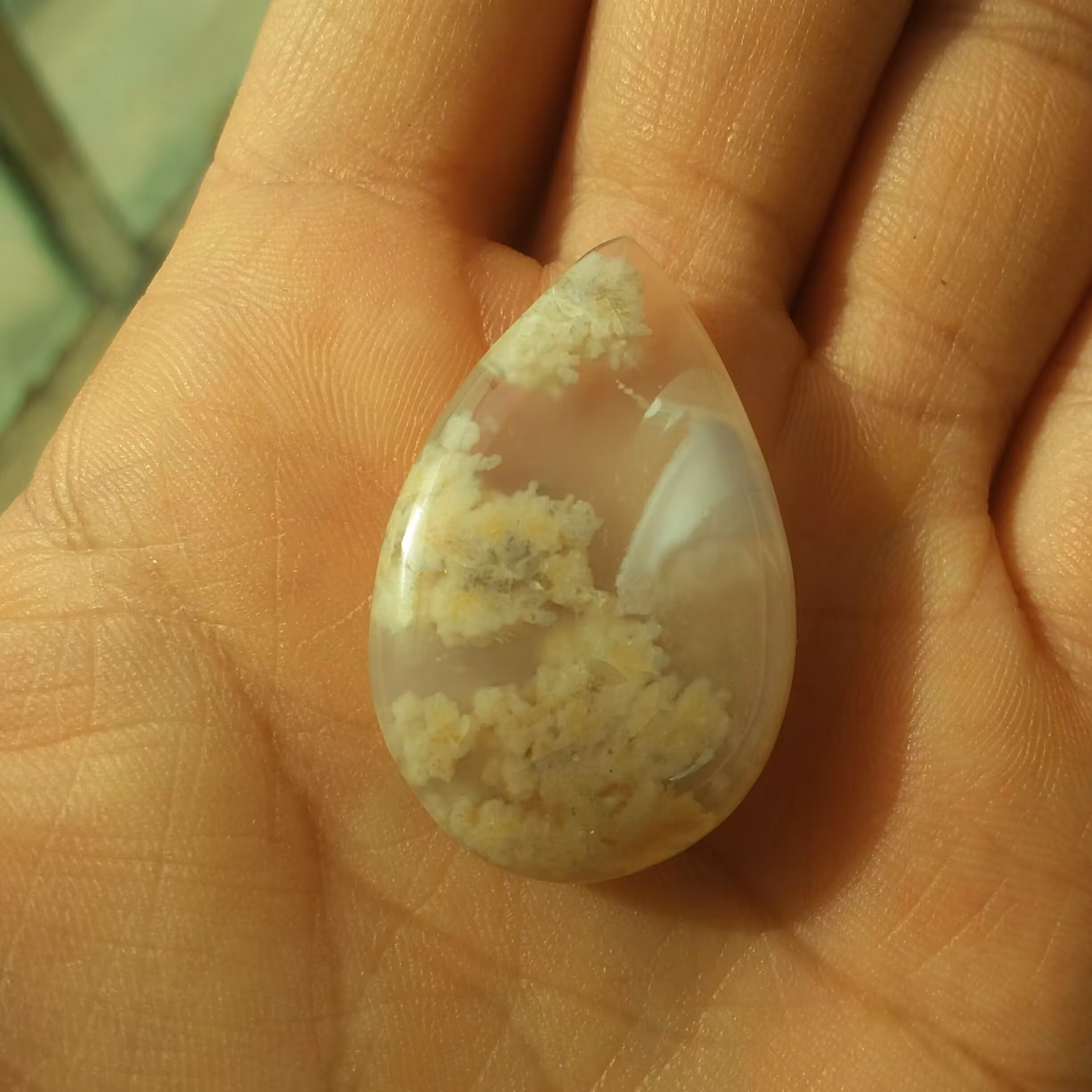 نگین شجر شکوفه بسیار خاص تراش فانتزی طبیعی خوش رنگ