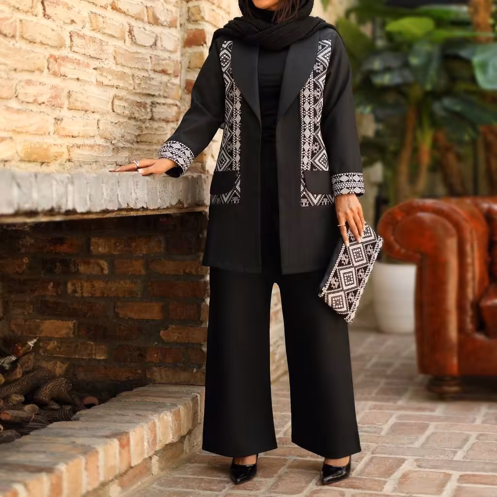 کت شلوار  و کیف آوان