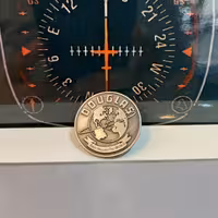 پین لباس Douglas Round the World