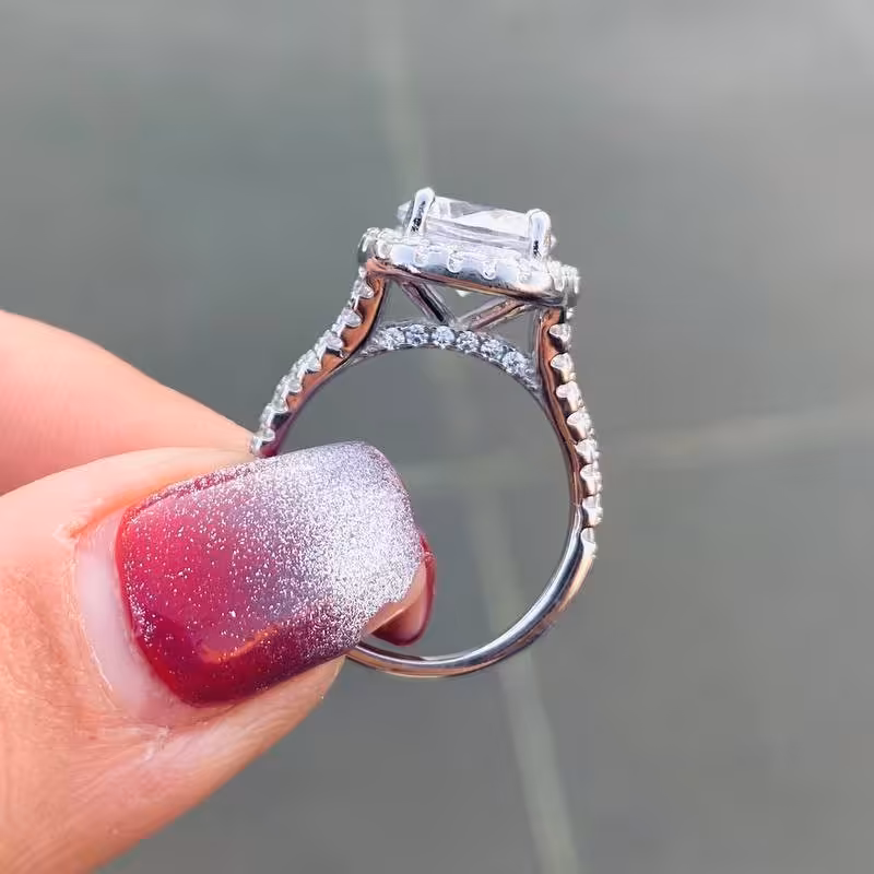 انگشتر نگیندار