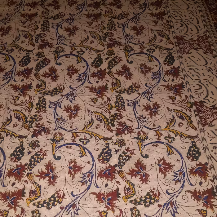 سفره قلمکاری به ابعاد 3 متر در 1.2 متر