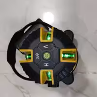 تراز لیزری دیوالت استوانه ای 
360 درجه 
چهار طرفه به صورتی که کف  خط کشی نمی شود (فقط سقف و دیوار )