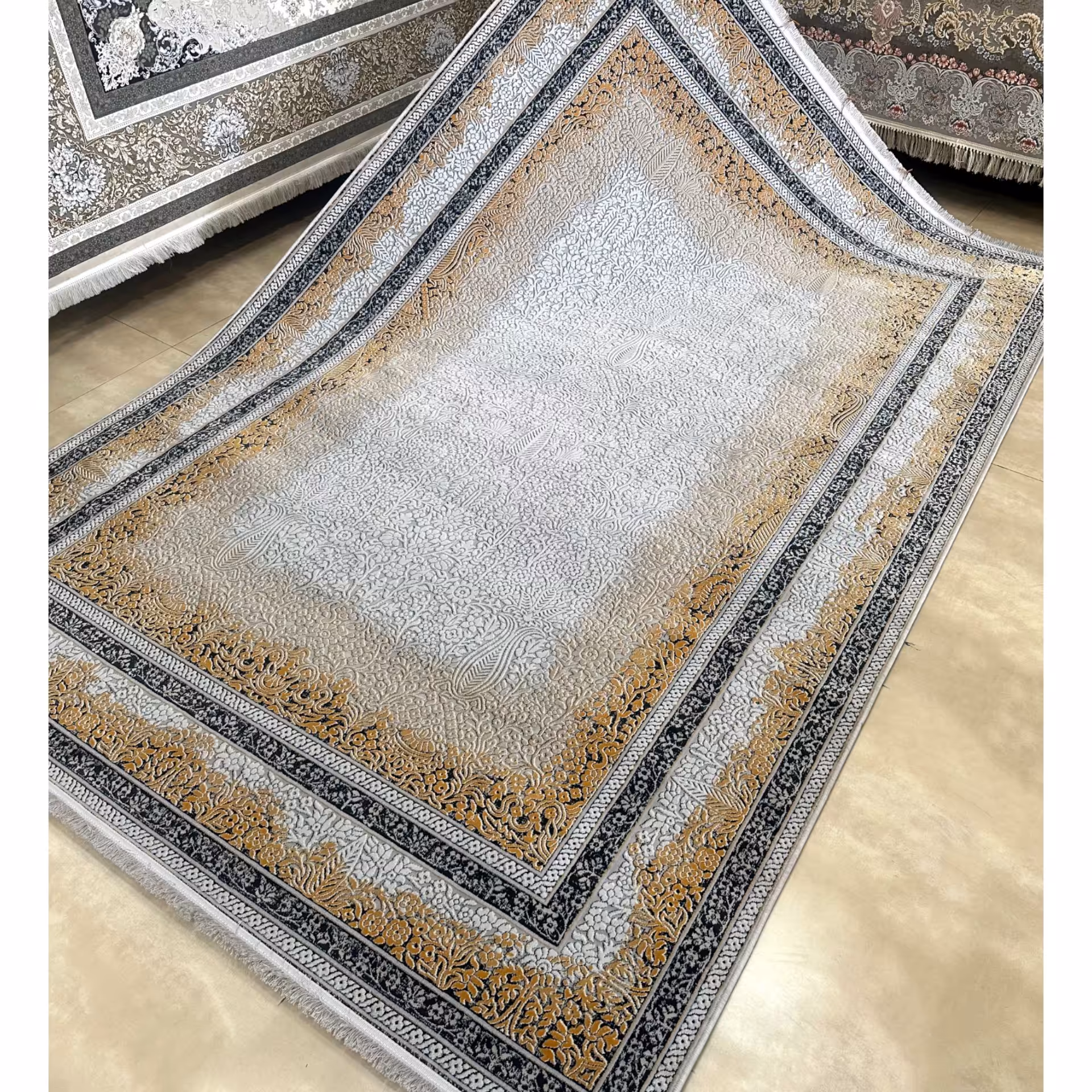 فرش افشان زمینه طوسی نارنجی 700شانه 6 متری