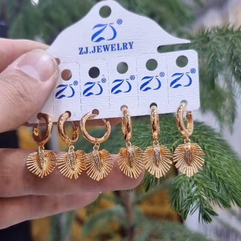 گوشواره مارک بسیار زیبا