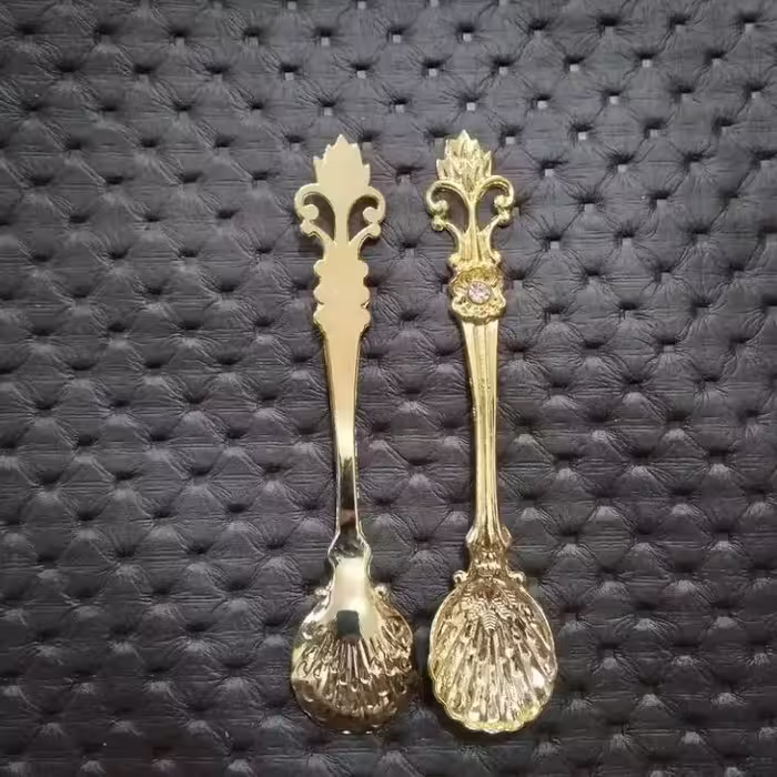 قاشق چای خوری طلایی سیلور نگـین دار 6 عددی