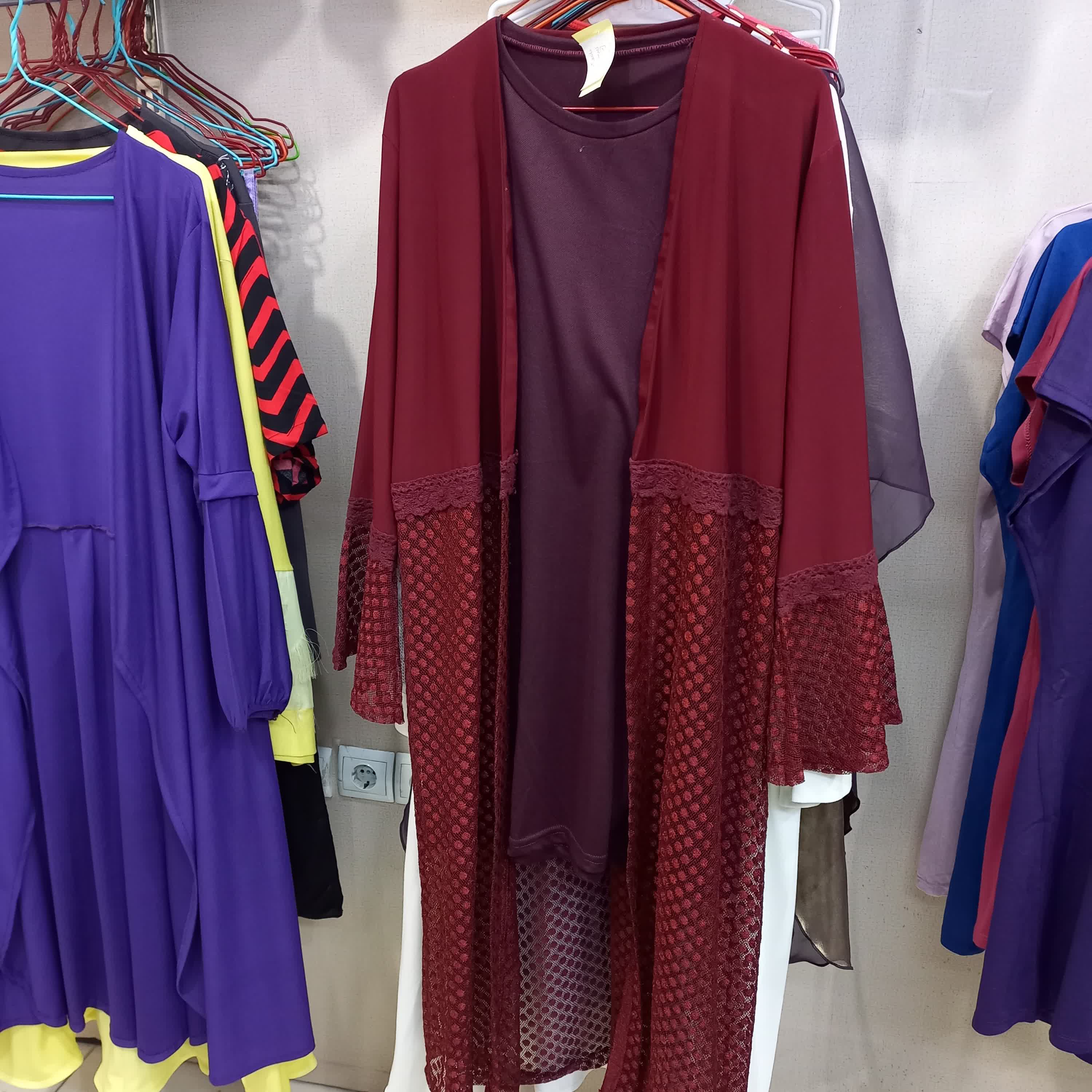 مانتوی گیپور زرشکی