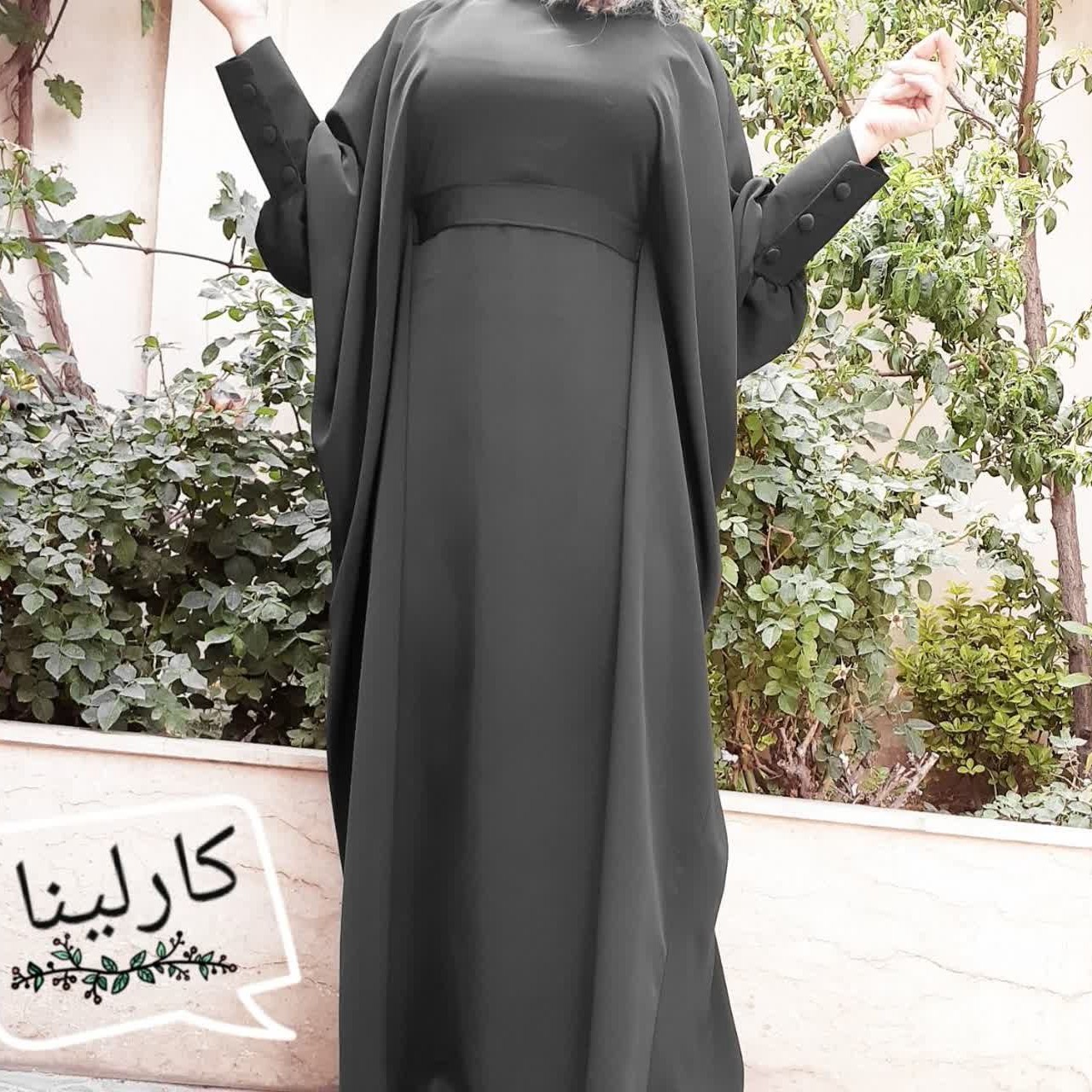 مانتو عبایی زدلیزه گرم بالا جلو بسته همراه با بندتنظیم