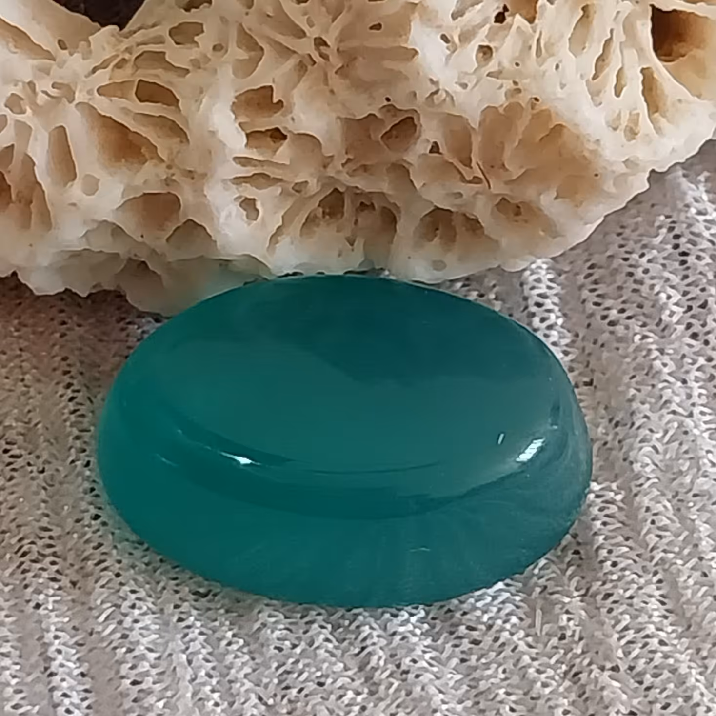 نگین عقیق سبز یمنی تراش اصل خوش رنگ