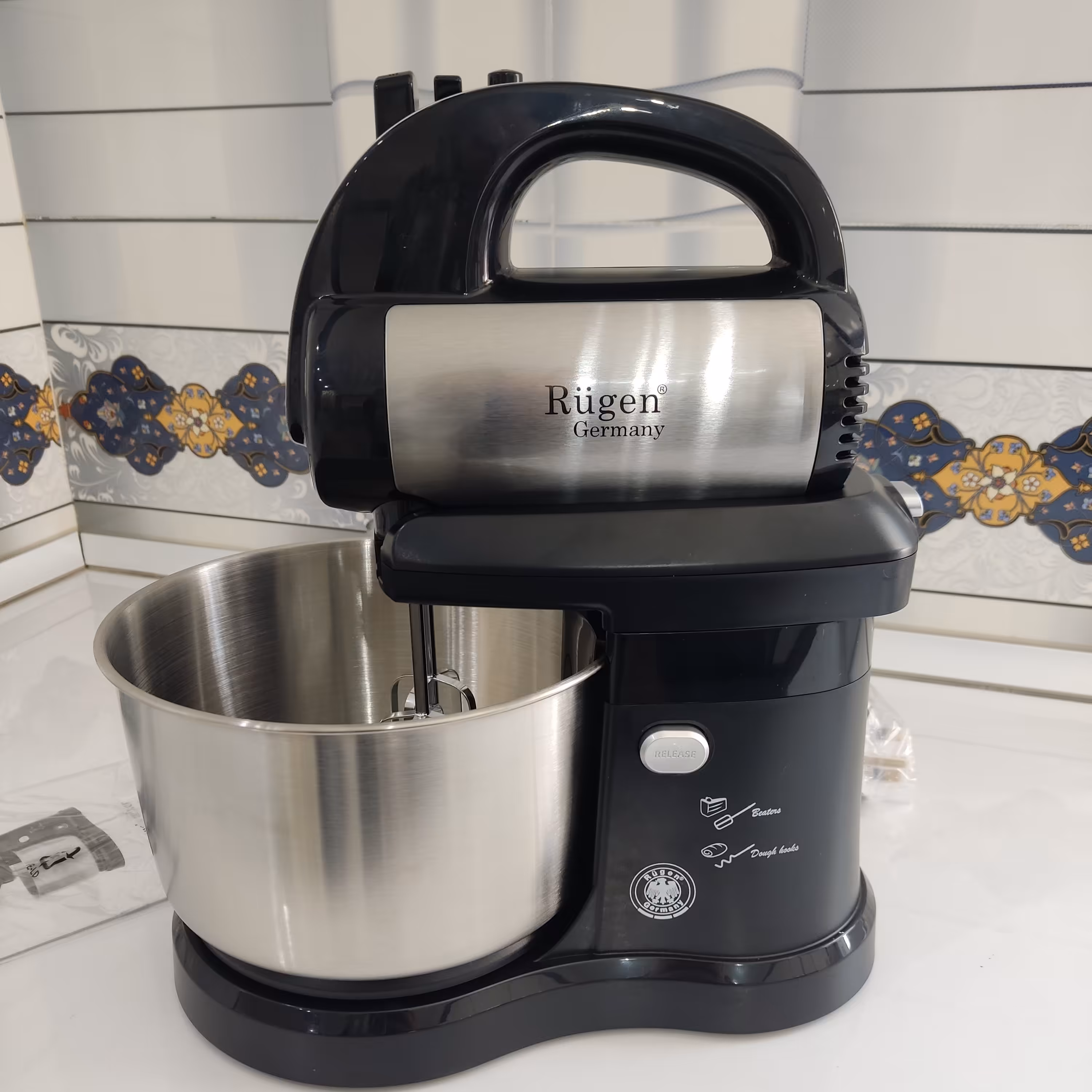 همزن کاسه دار 3 لیتری برند روگن آلمان مدل Rugen RU-1920

