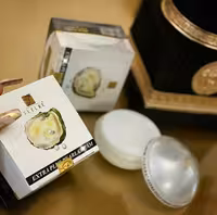 کرم پف کننده صورت و گونه گذار مروارید