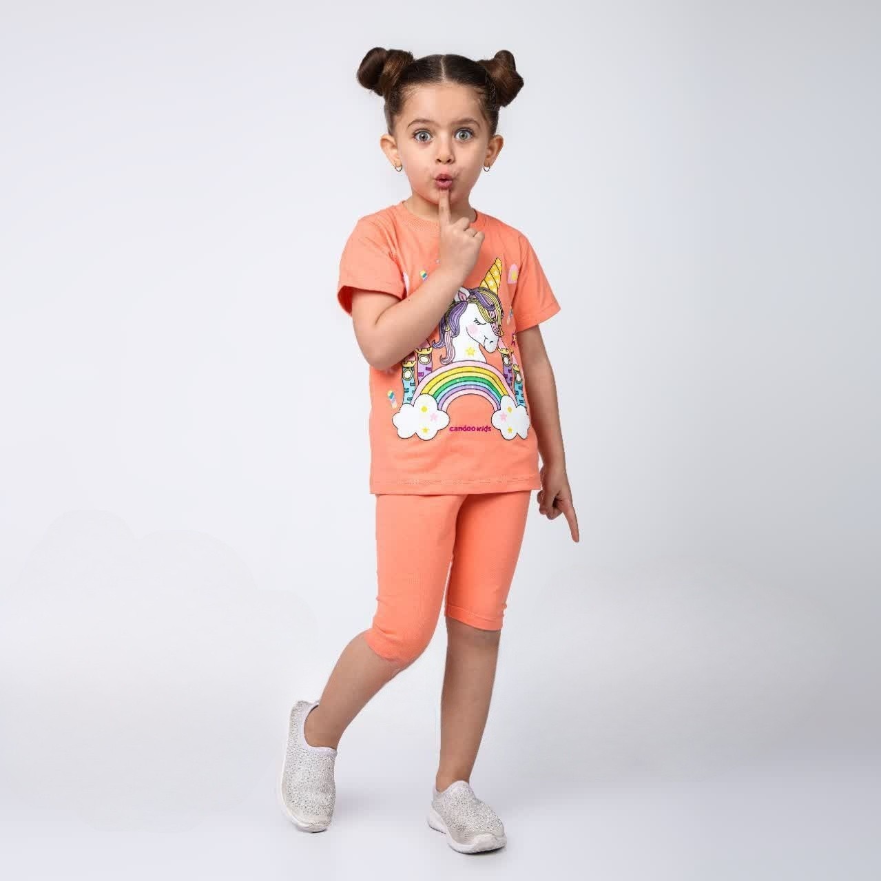 تیشرت شلوارک اسب تک شاخ