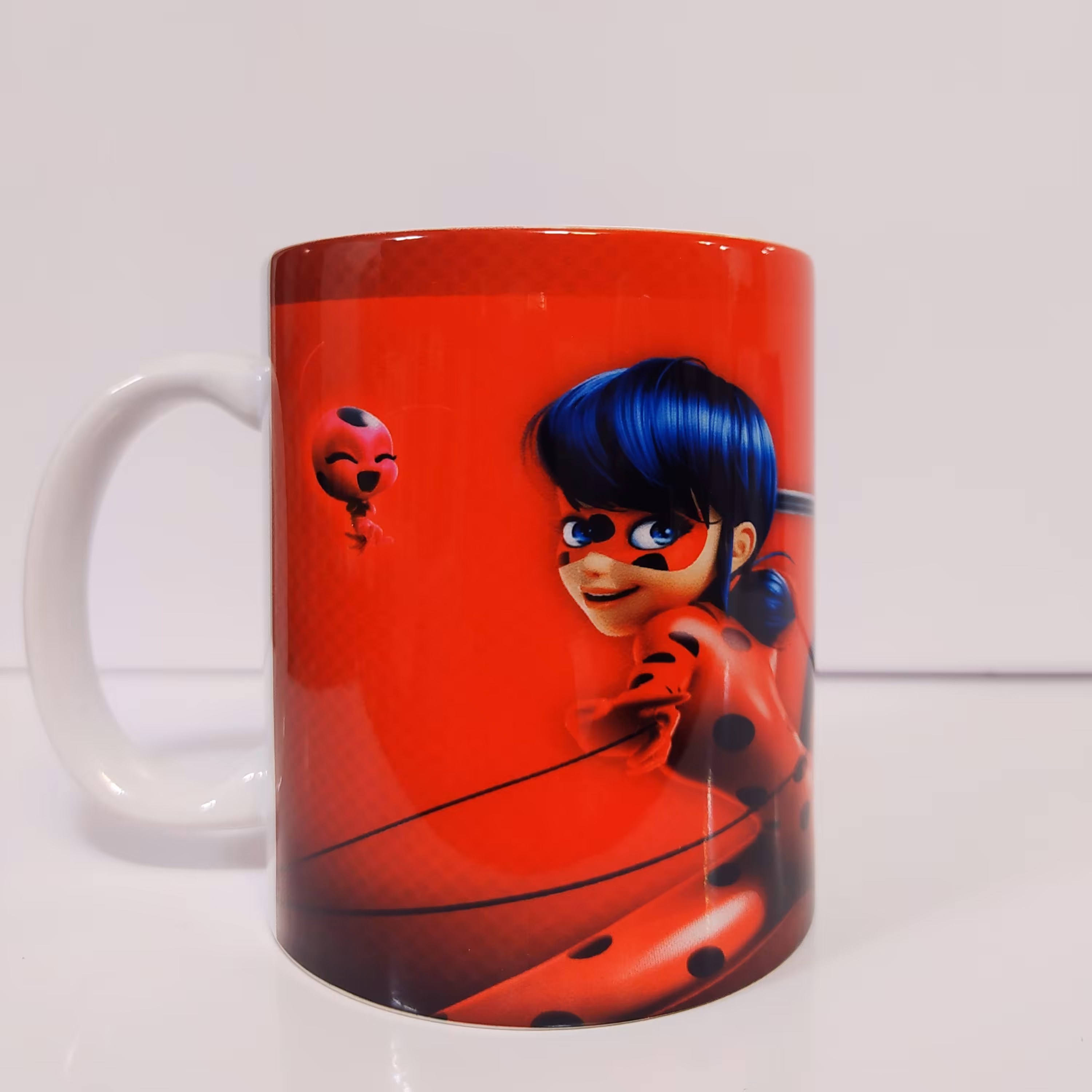 ماگ سرامیکی طرح دختر کفشدوزکی