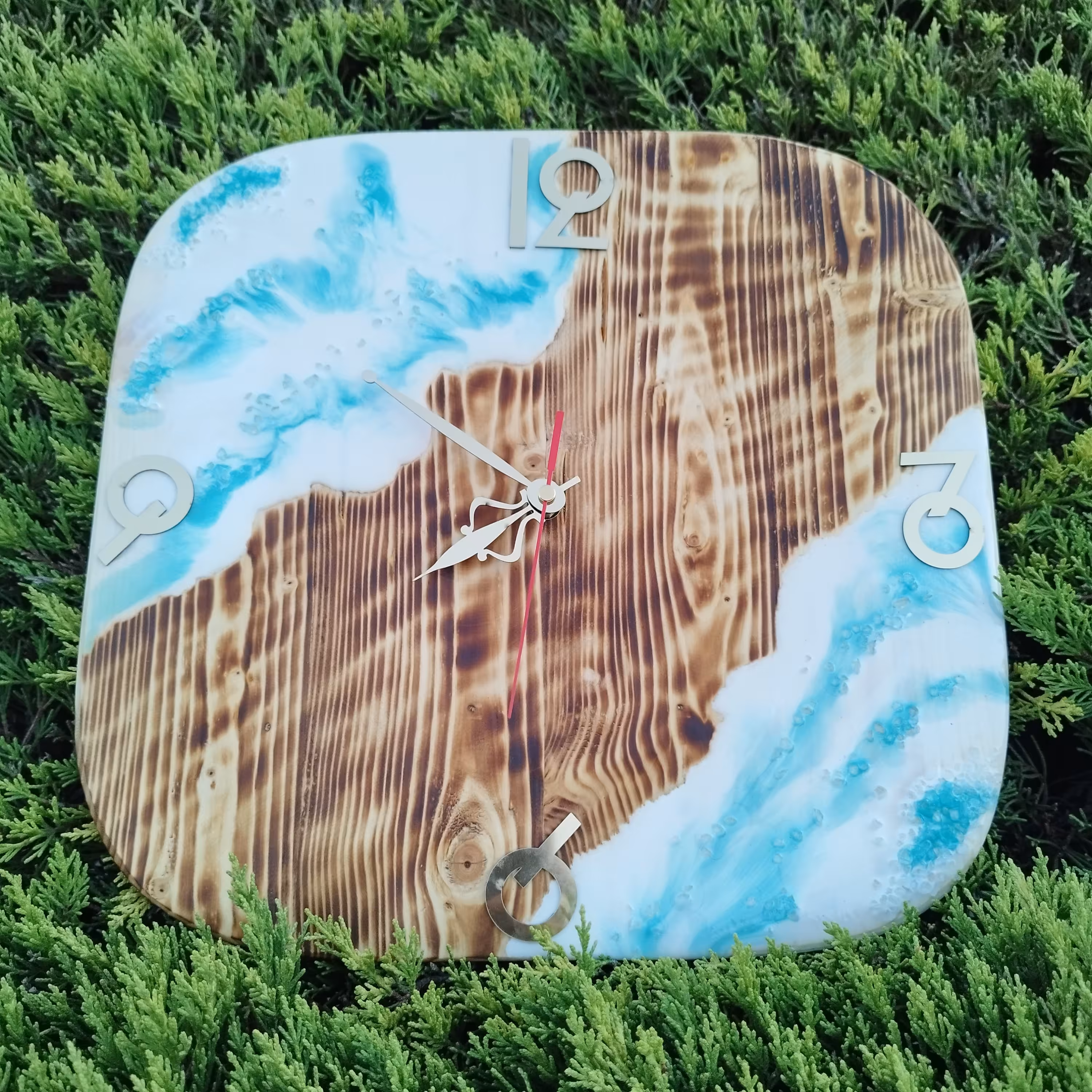 ساعت چوب و رزین