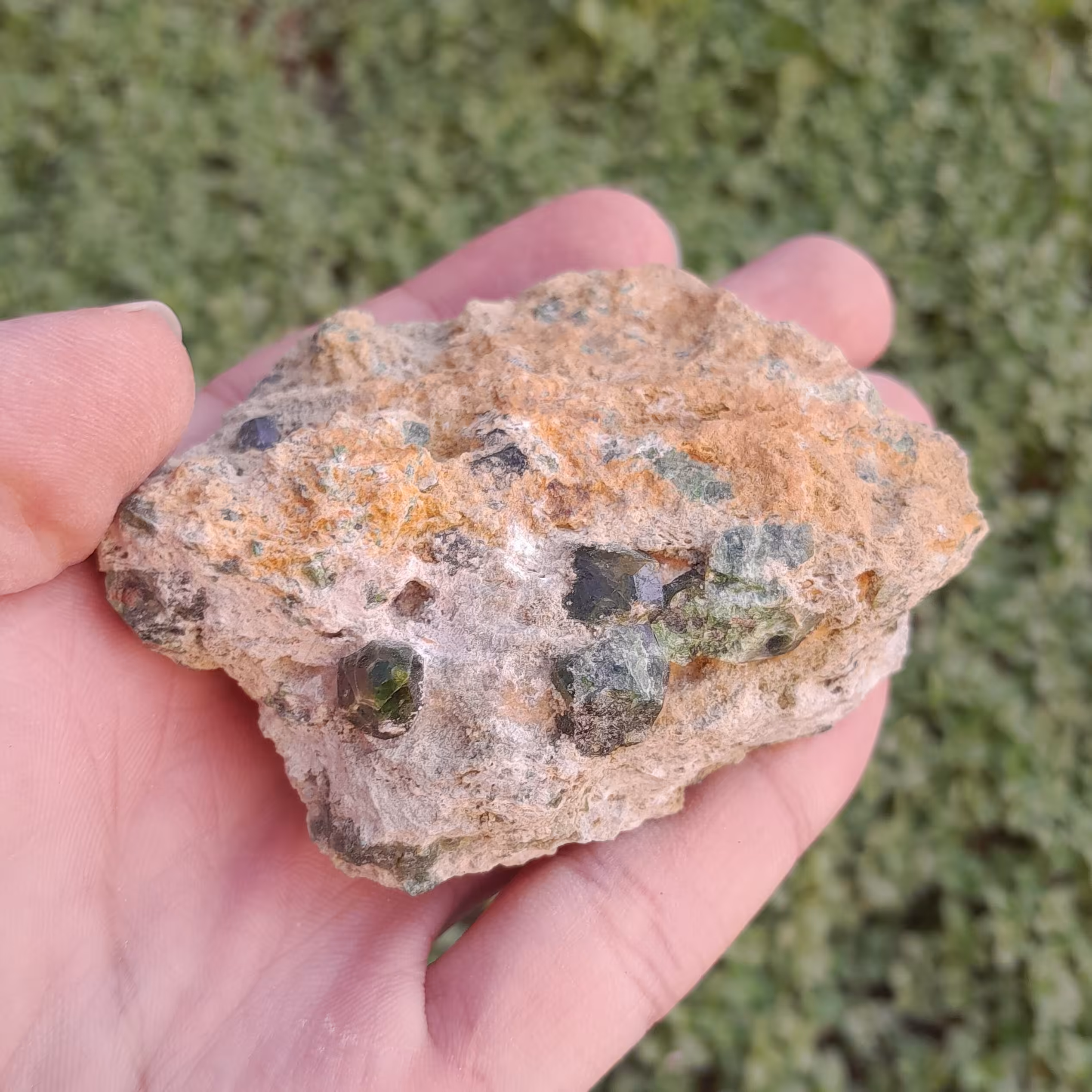 گارنت دمانتوئید  کد377