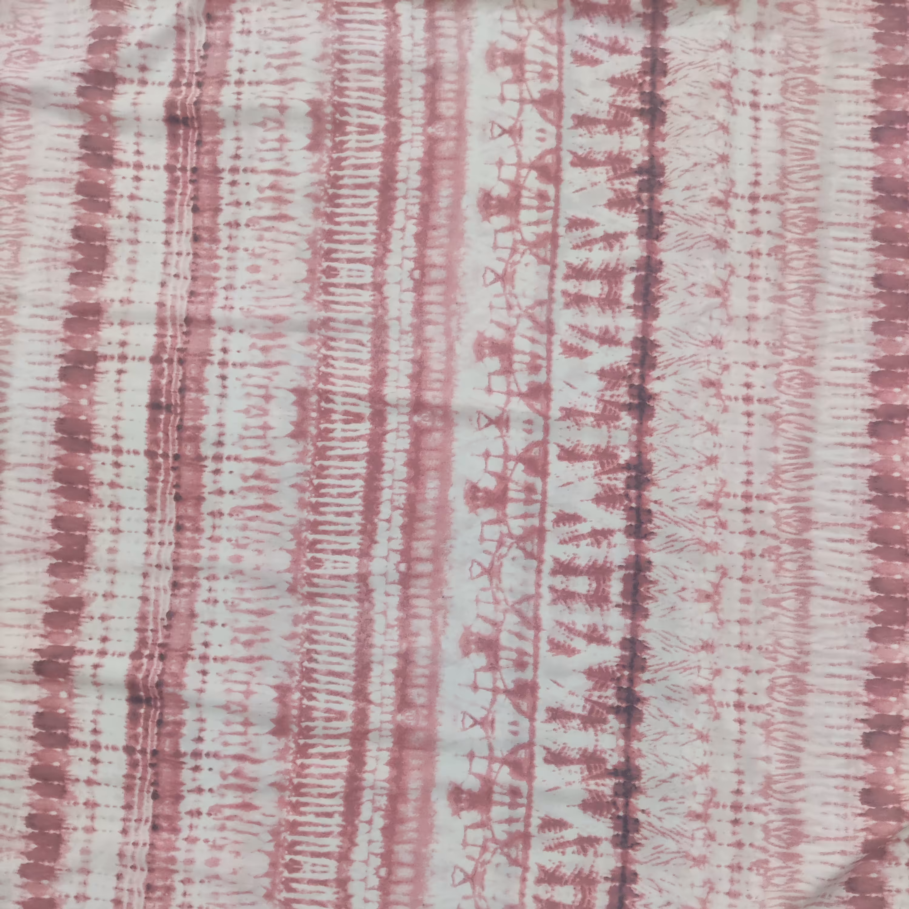 پارچه سفید و صورتی دو قواره 3.5 متری