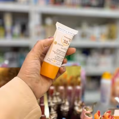 ضدافتاب رنگی بایودرما