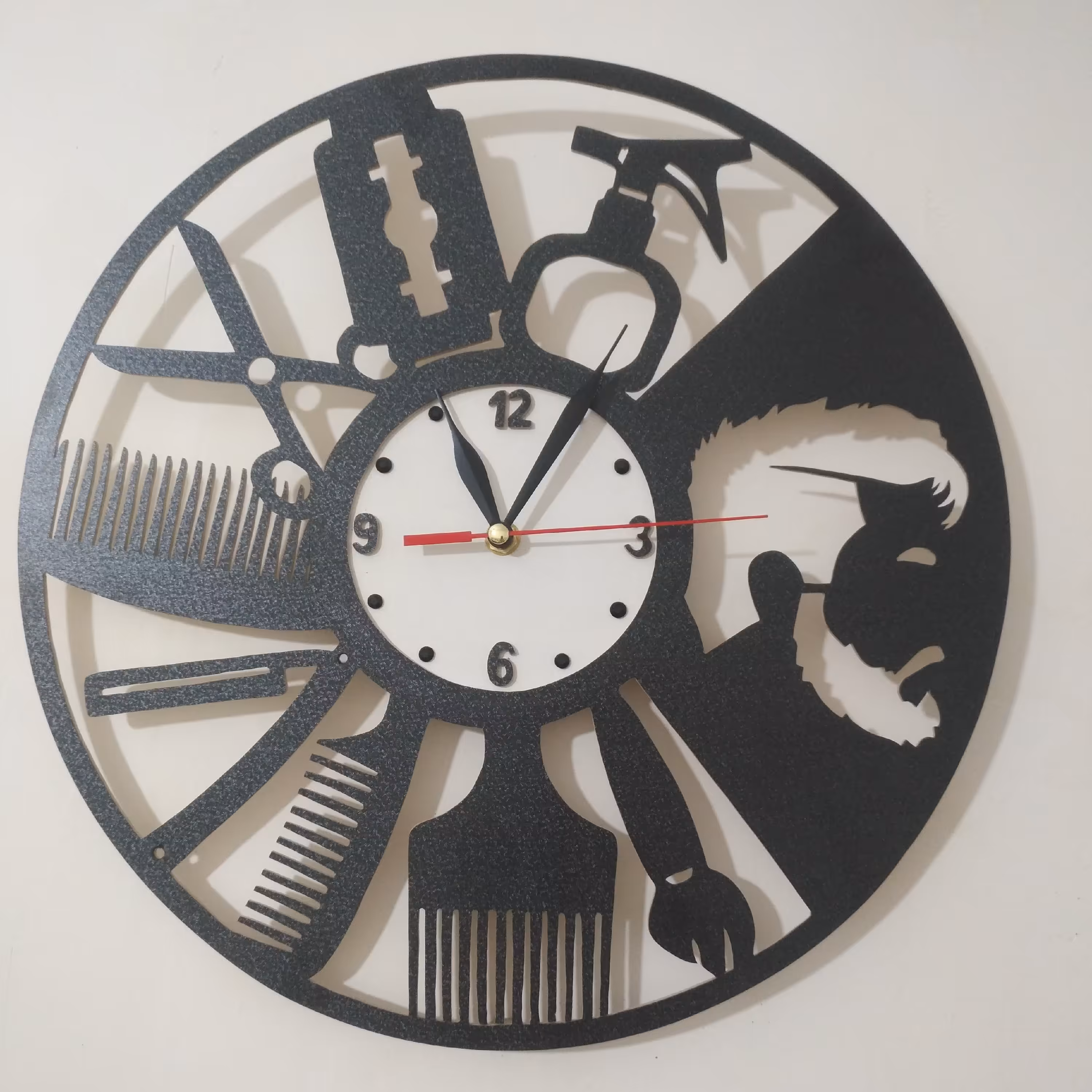 ساعت آرایشگاه مردانه