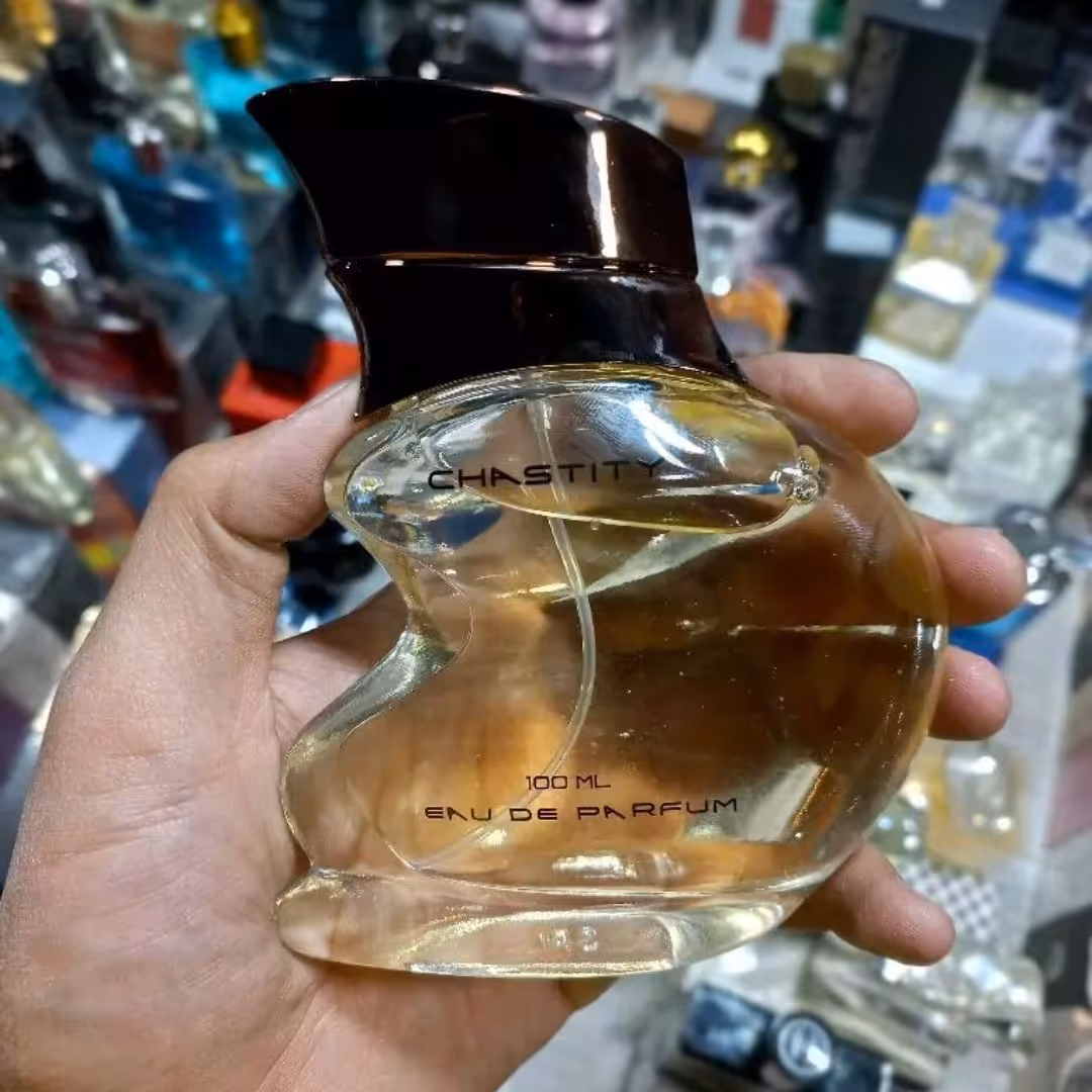 ادکلن چستیتی مردانه ار تی 