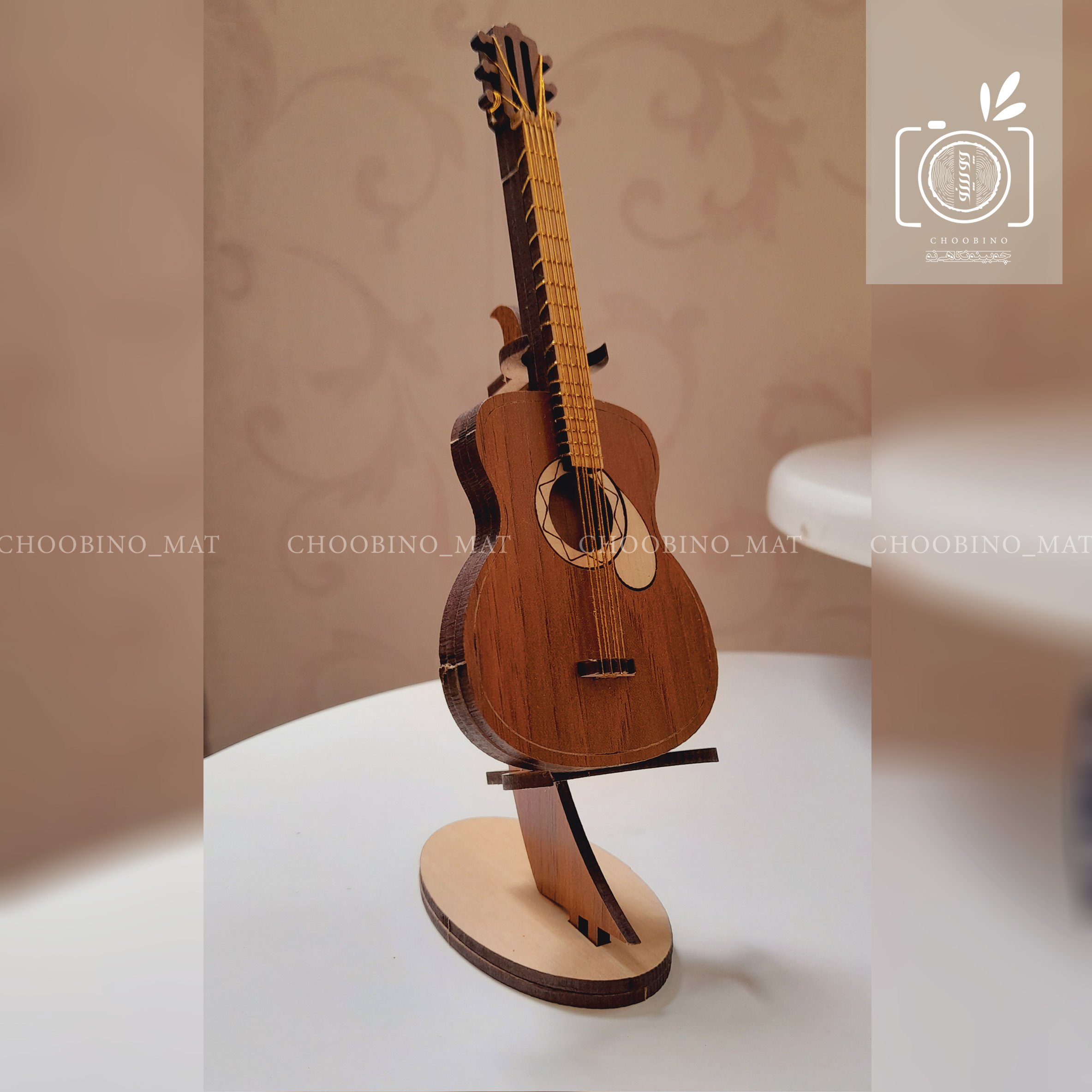 ماکت دکوری چوبی طرح گیتار مینیاتوری