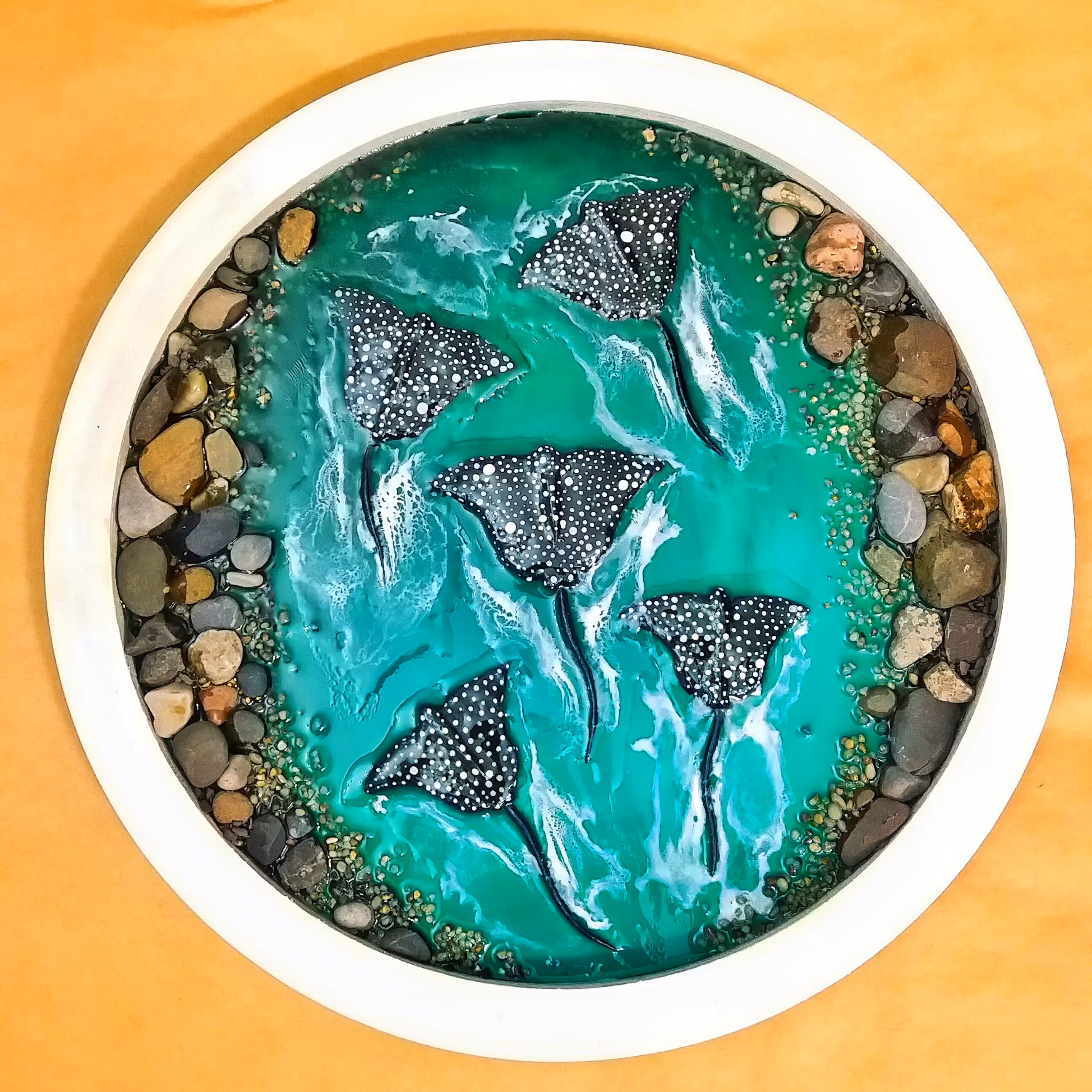 تابلو دکوراتیو سفره ماهی و دریای رزینی قطر 40 سانت