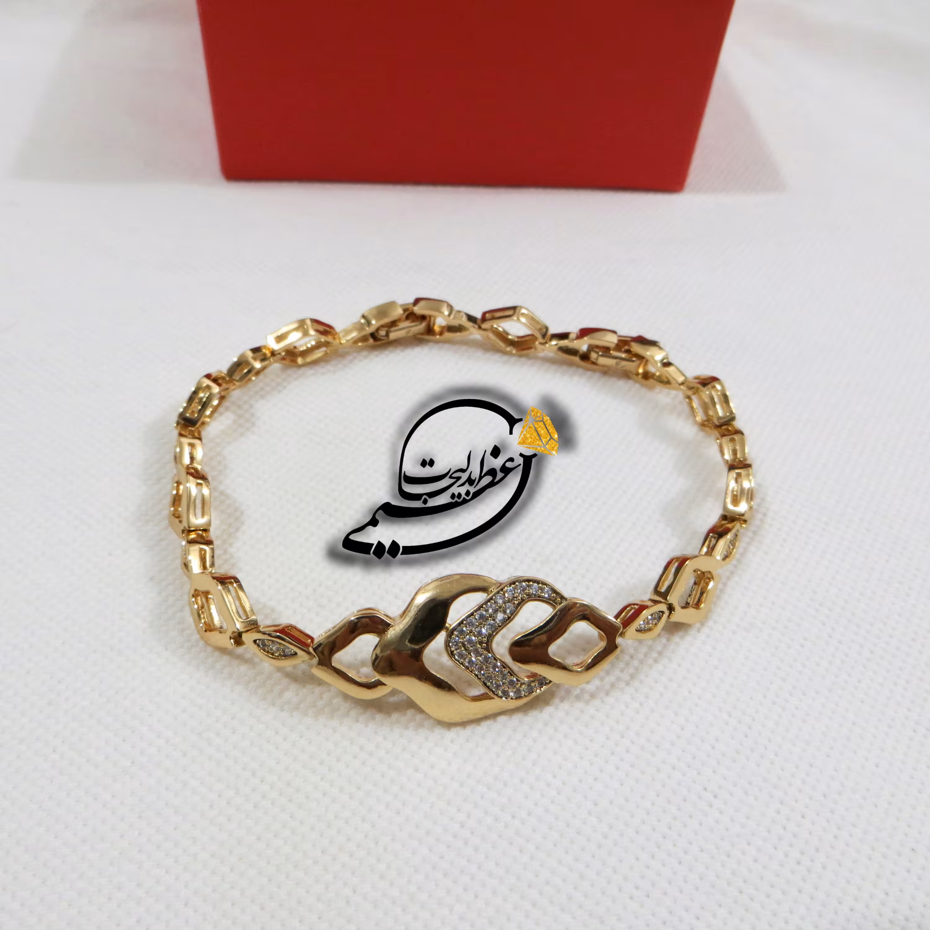 دستبند زیبای برند Xuping از جنس مس و روکش طلا بسیار با کیفیت با تغییر سایز 2